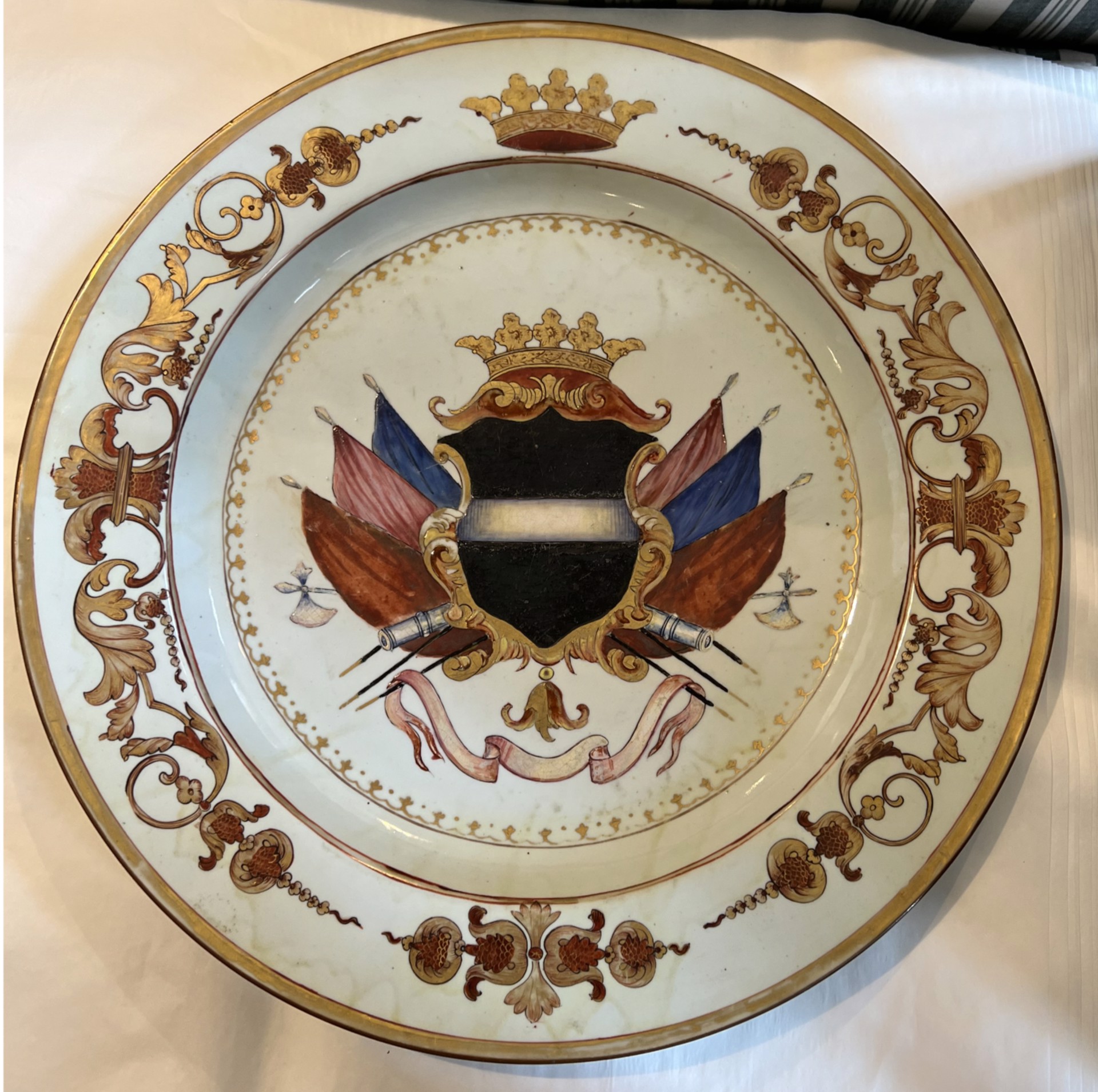 LARGE ARMORIAL PLATE