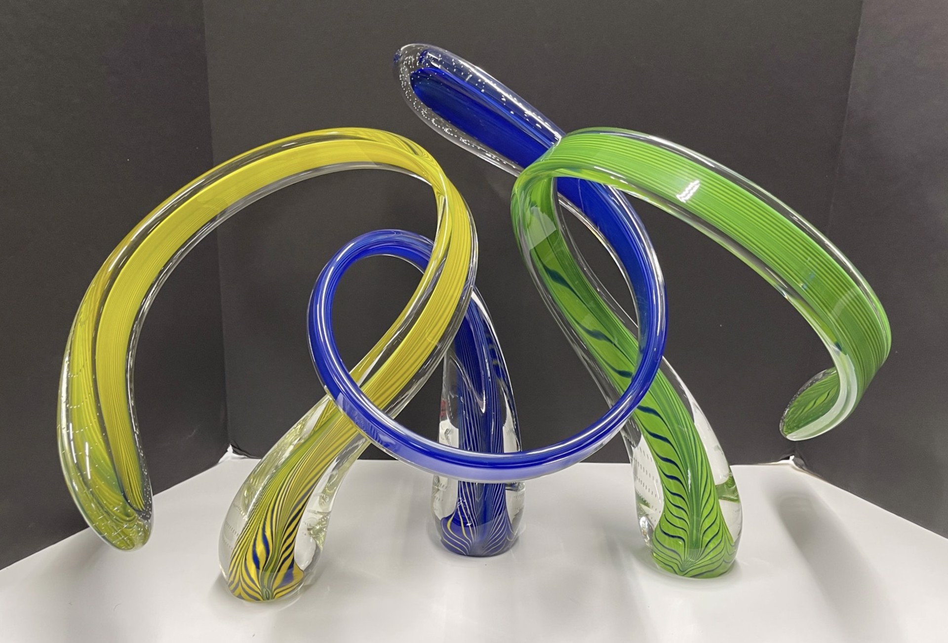 Regular Triple Threaded Embrace w/a Twist - Blue/Yellow/Green by Scott Hartley