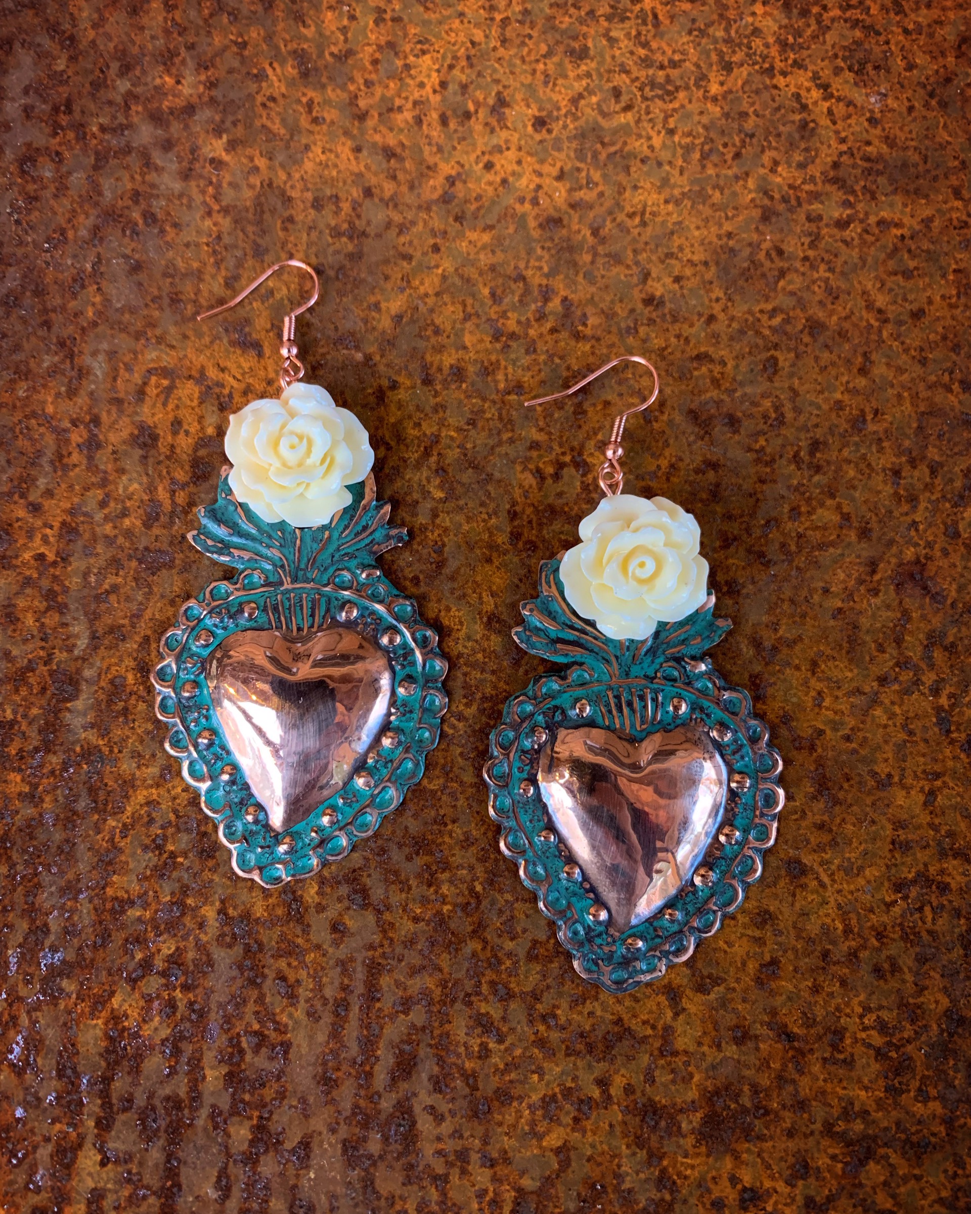K529 White Rose Copper Heart Earrings by Kelly Ormsby