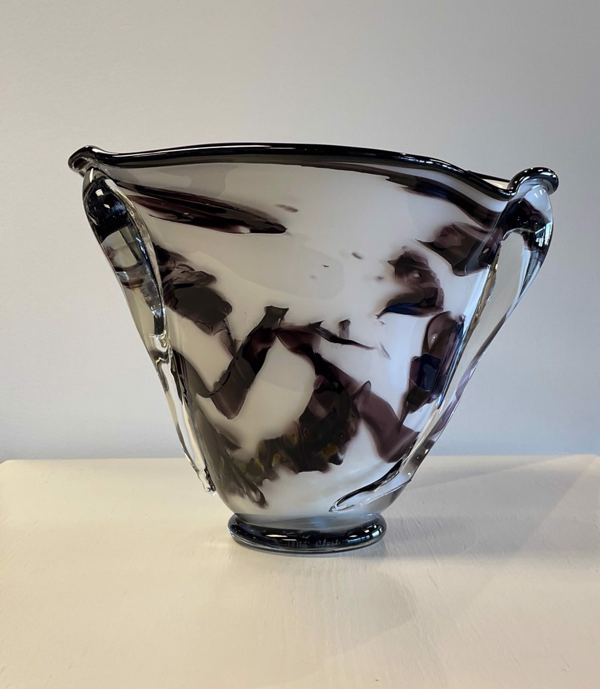 Whorl Bowl - Black & White by AlBo Glass