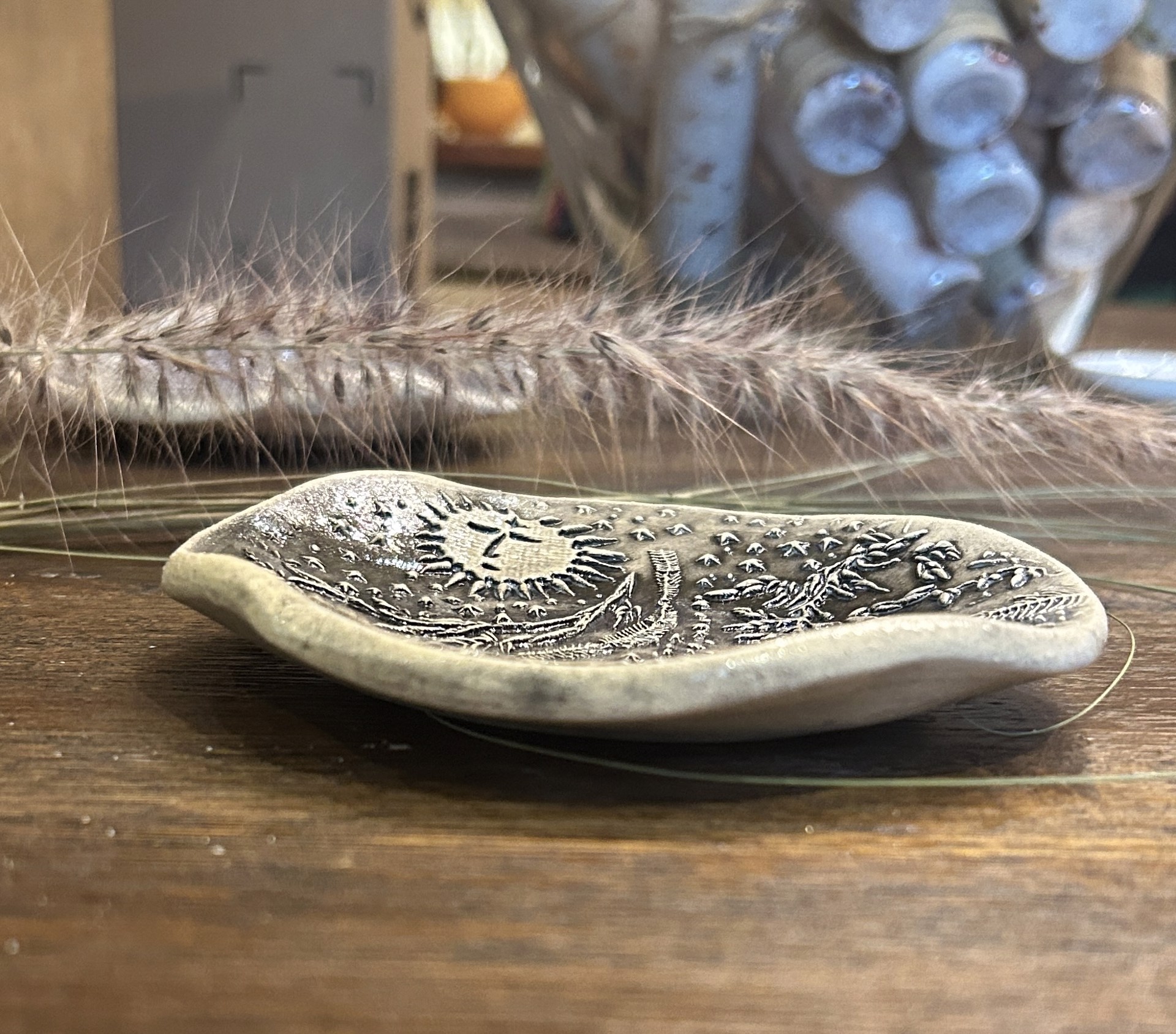 Black Bee Garden Dish by Clay Fossils