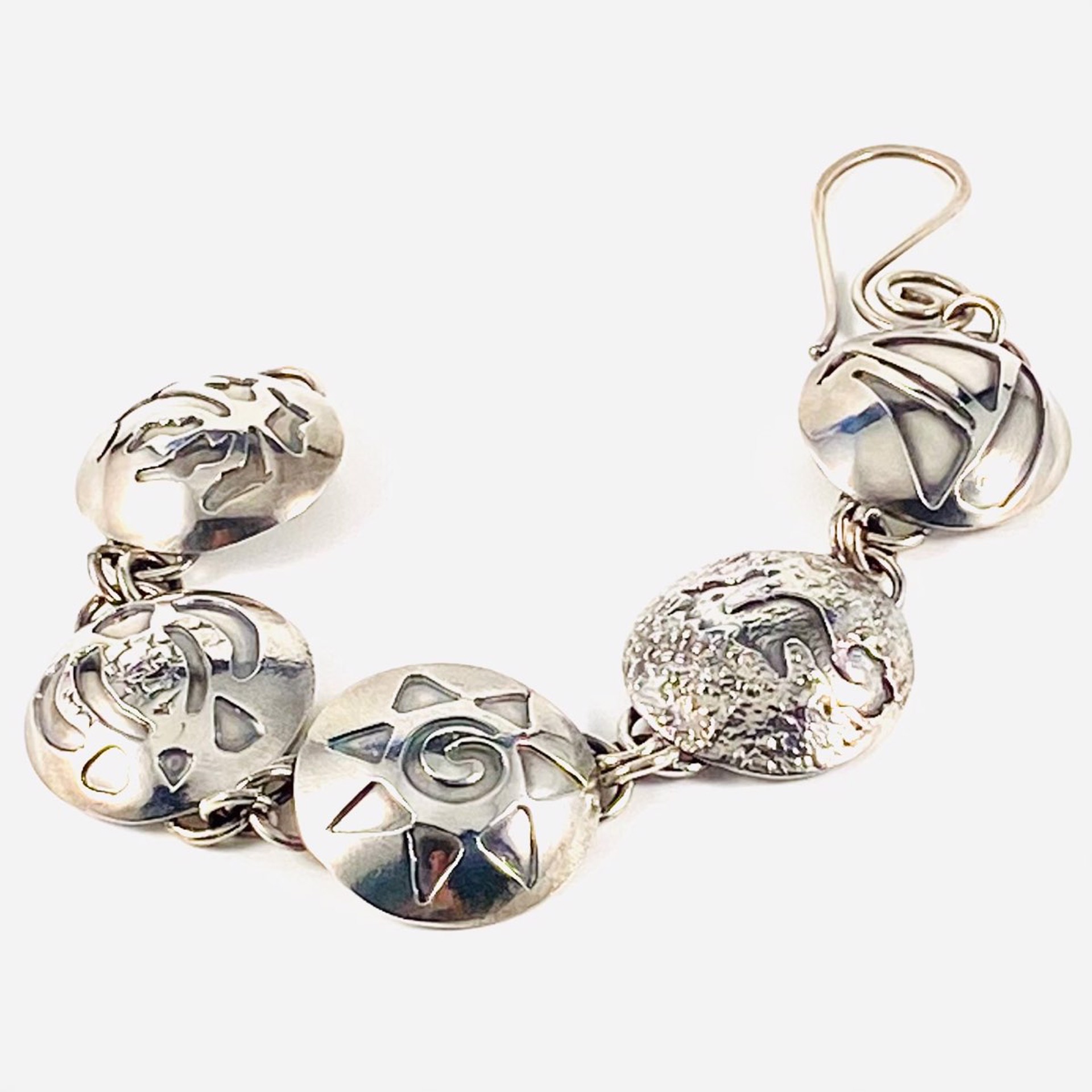 Five Imprint  Link (Sailboat, Seahorse, Sun, Turtle, Palm Tree) Bracelet 7.25" AB20-5 by Anne Bivens