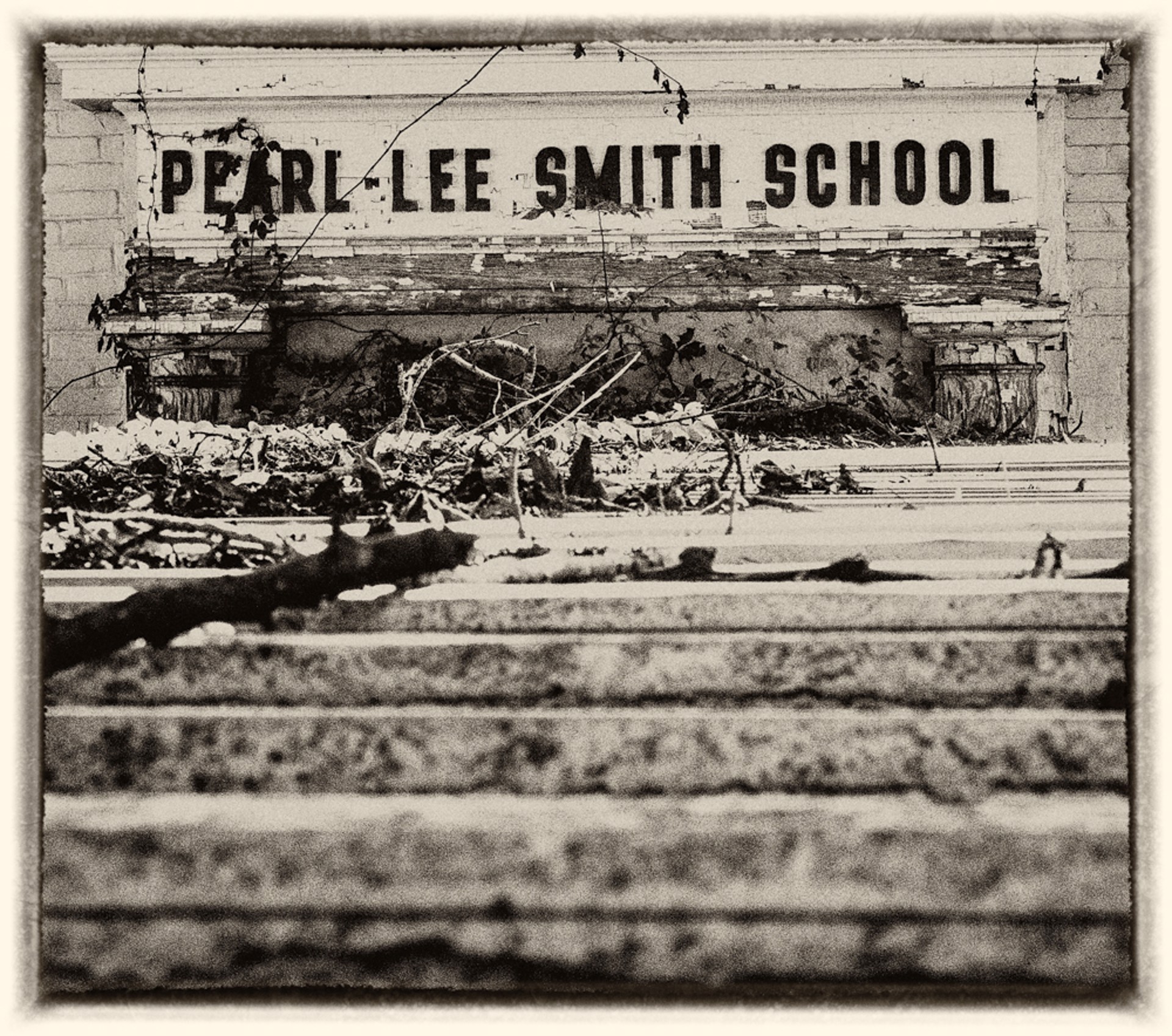 pearl lee smith elementary school by James Graham