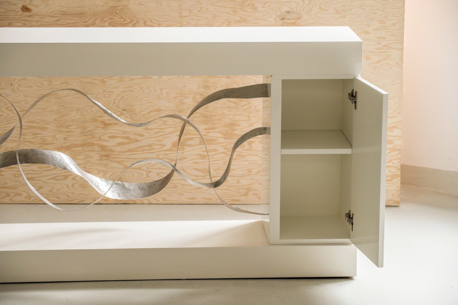 Cabinet-console "Waves" by Jacques Jarrige