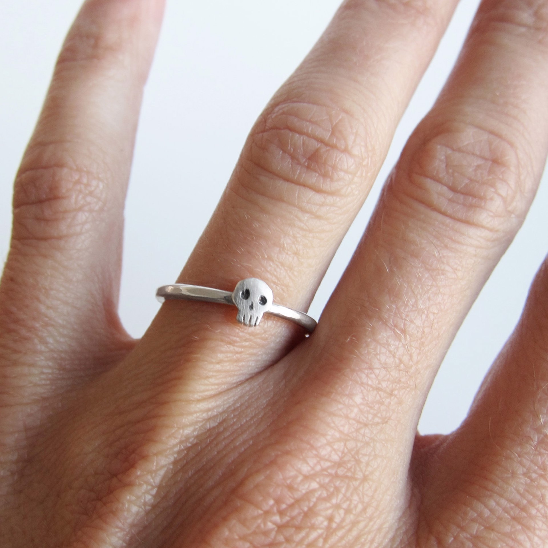 Single Skull Ring (size 6) by Susan Elnora