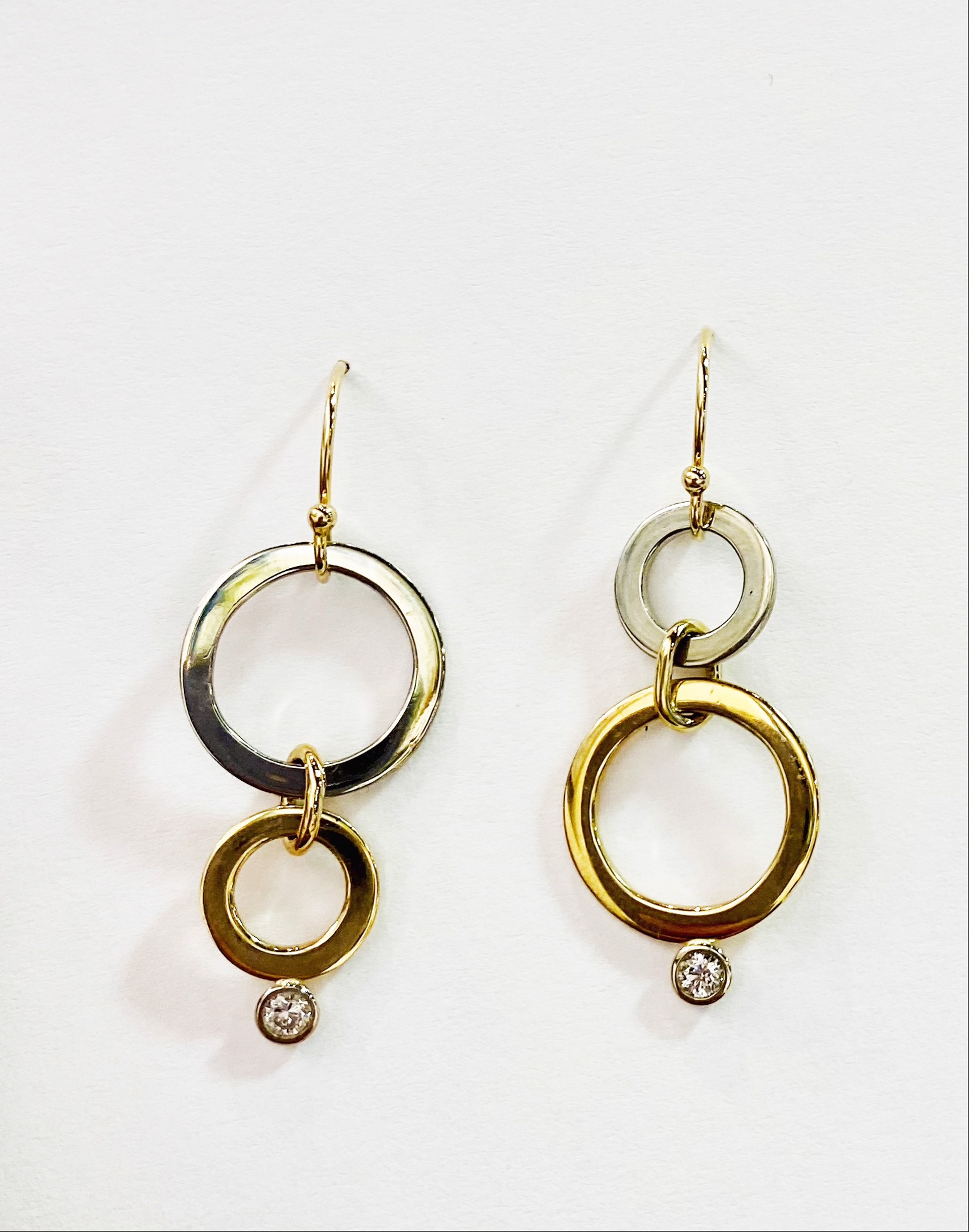 Circle Earrings by D'ETTE DELFORGE