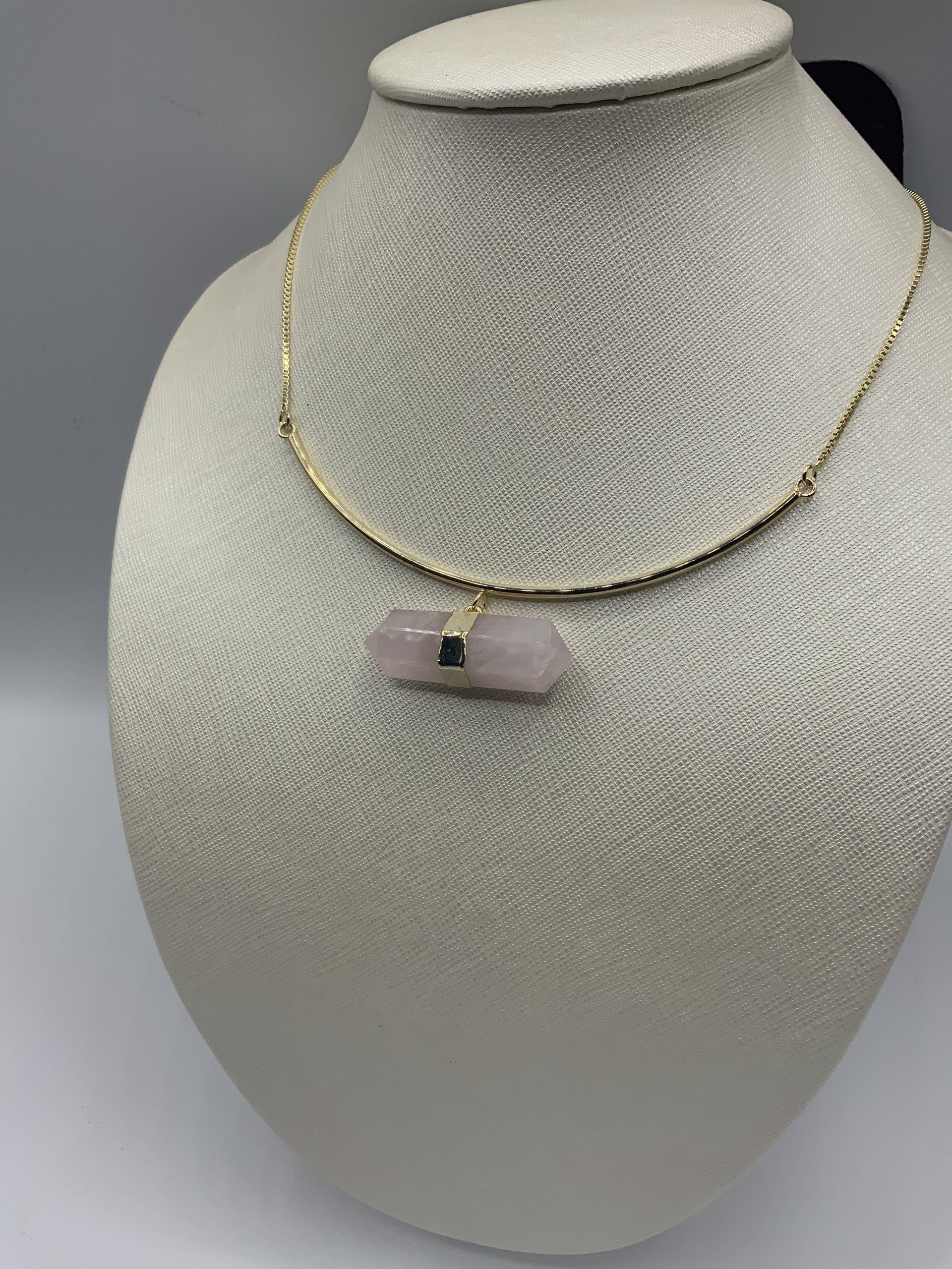 Single Double sides point on curved bar-Rose Quartz by M&Co.