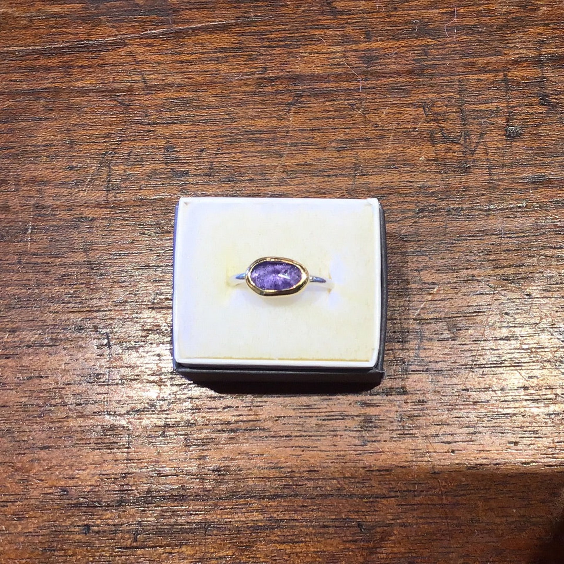Tanzanite ring with 18 k - 2.25 carats by Sara Thompson