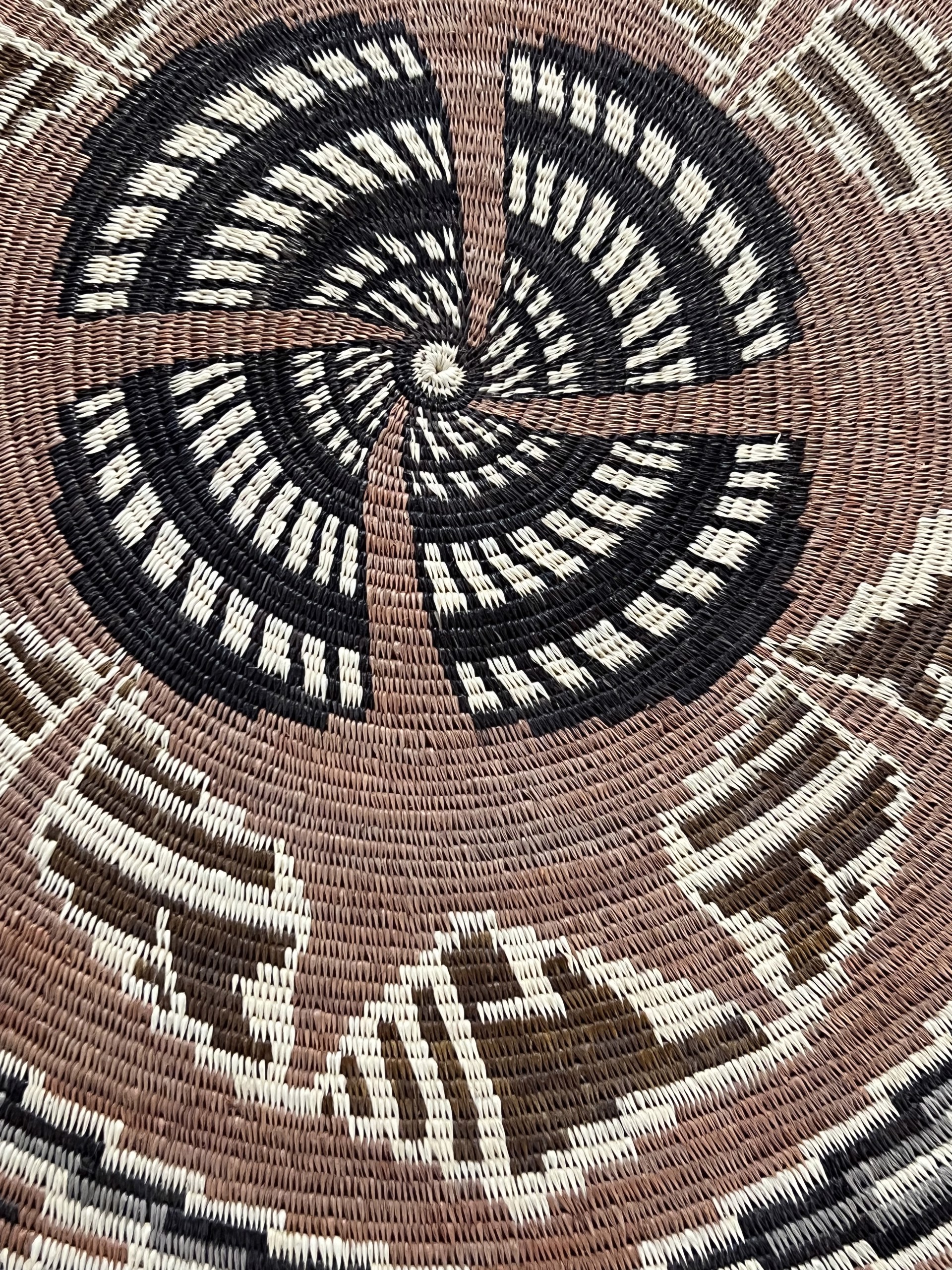 Shell Plaque by Wounaan & Embera Panama Rainforest Baskets Wounaan