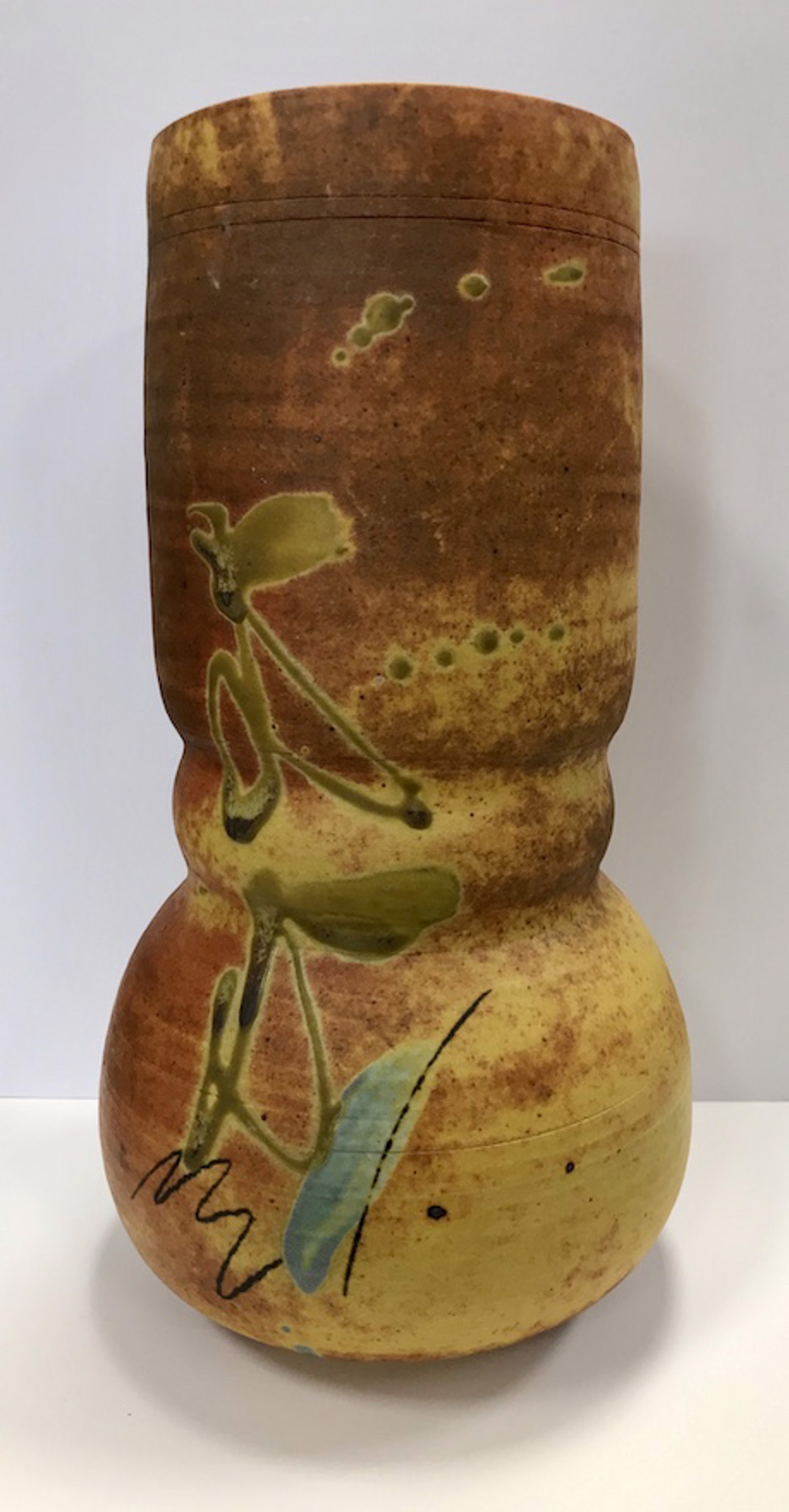 Curvy Vase Ochre by Kayo O'Young
