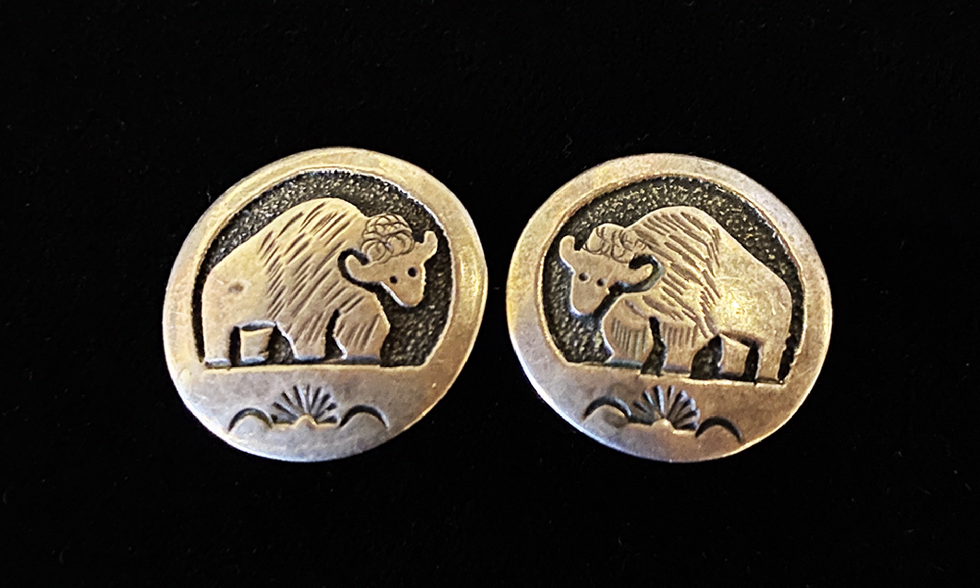 Buffalo clip on silver Earrings by Artist Unknown