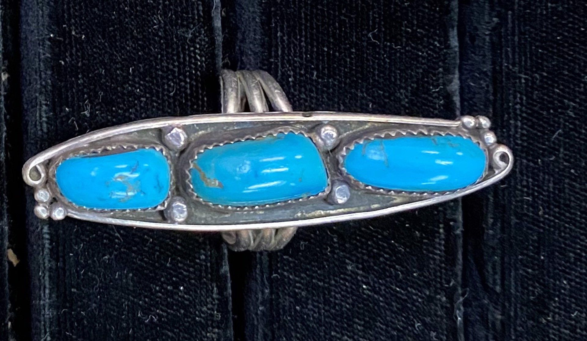 Turquoise/silver ring- 3 stones by vintage Southwest Collection KB