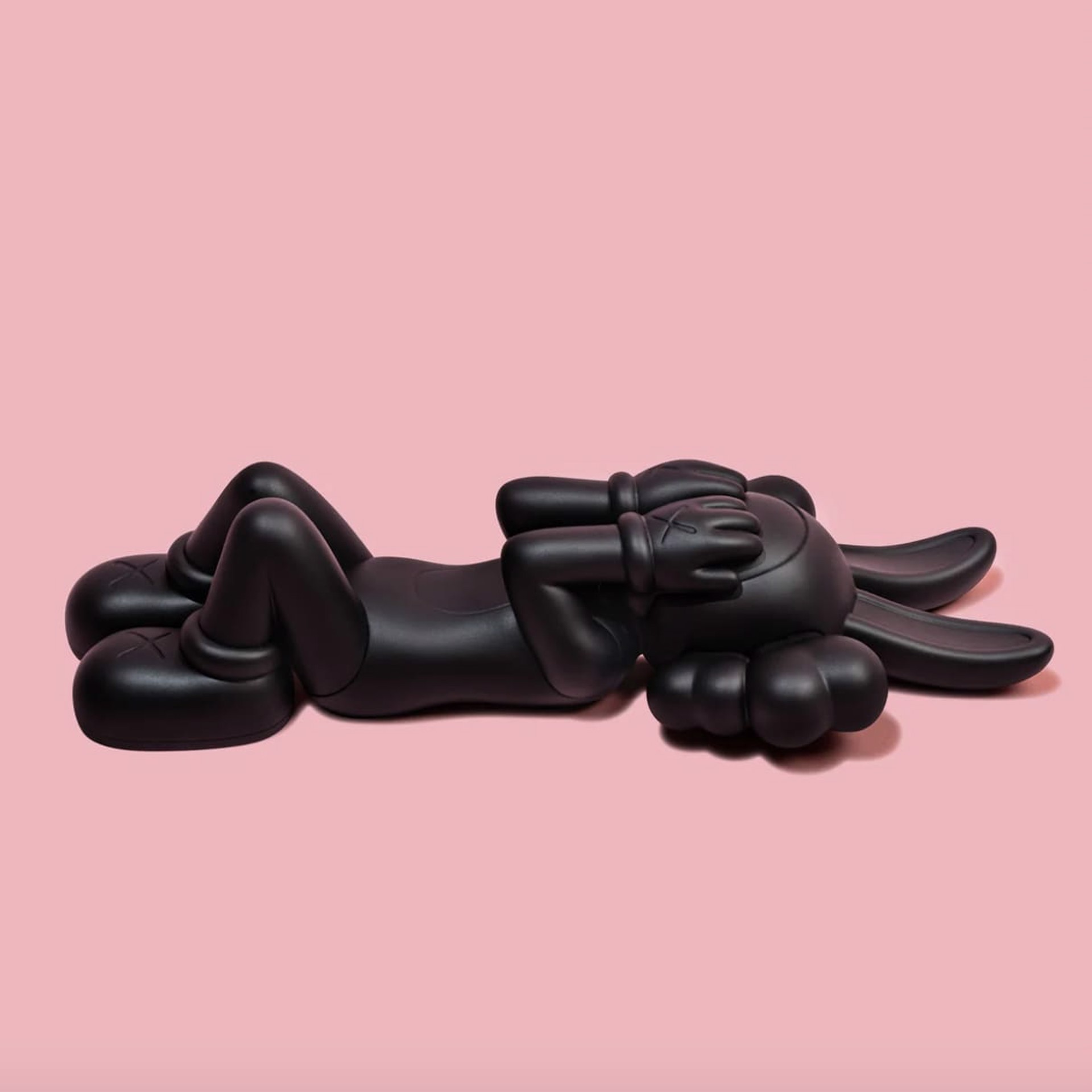 HOLIDAY INDONESIA - ACCOMPLICE Figure (Black) by Kaws