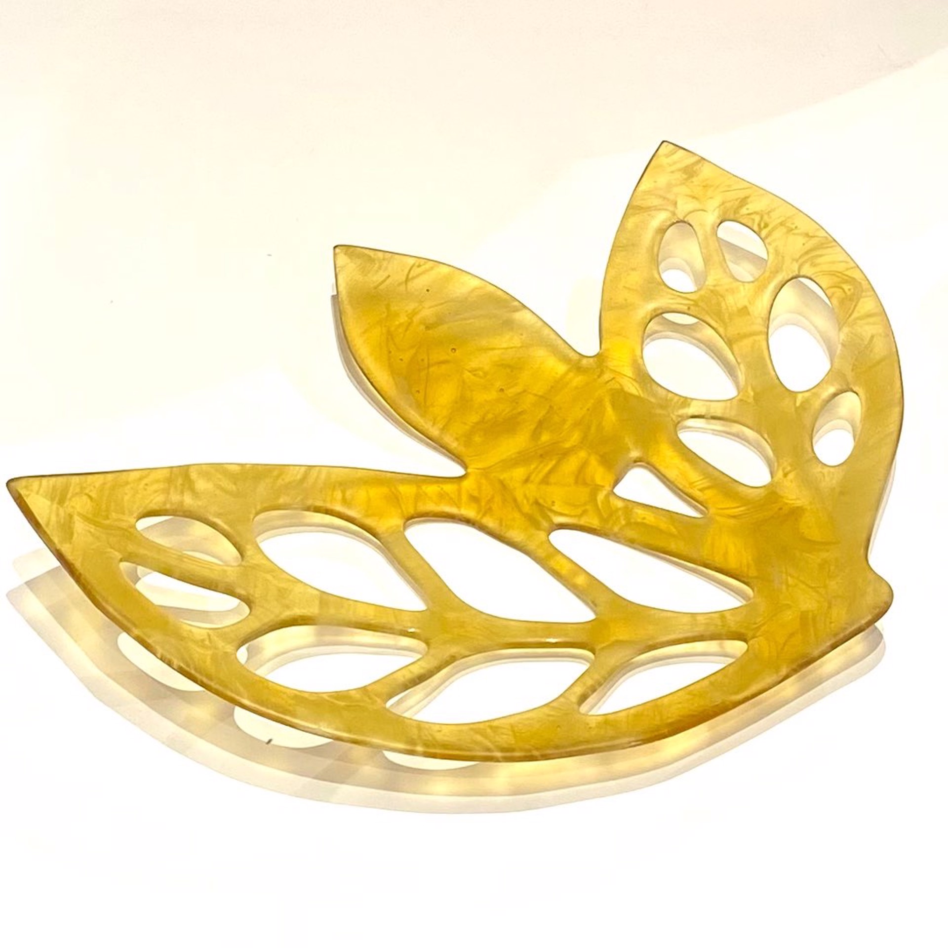 GR22-14  Glass Leaf Sculpture by Greg Rawls
