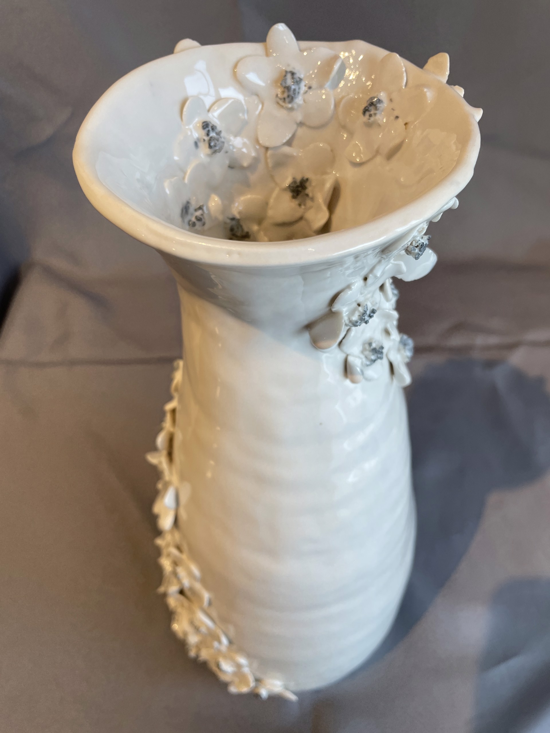 Flower Vase 2 by Jill Rothenberg-Simmons
