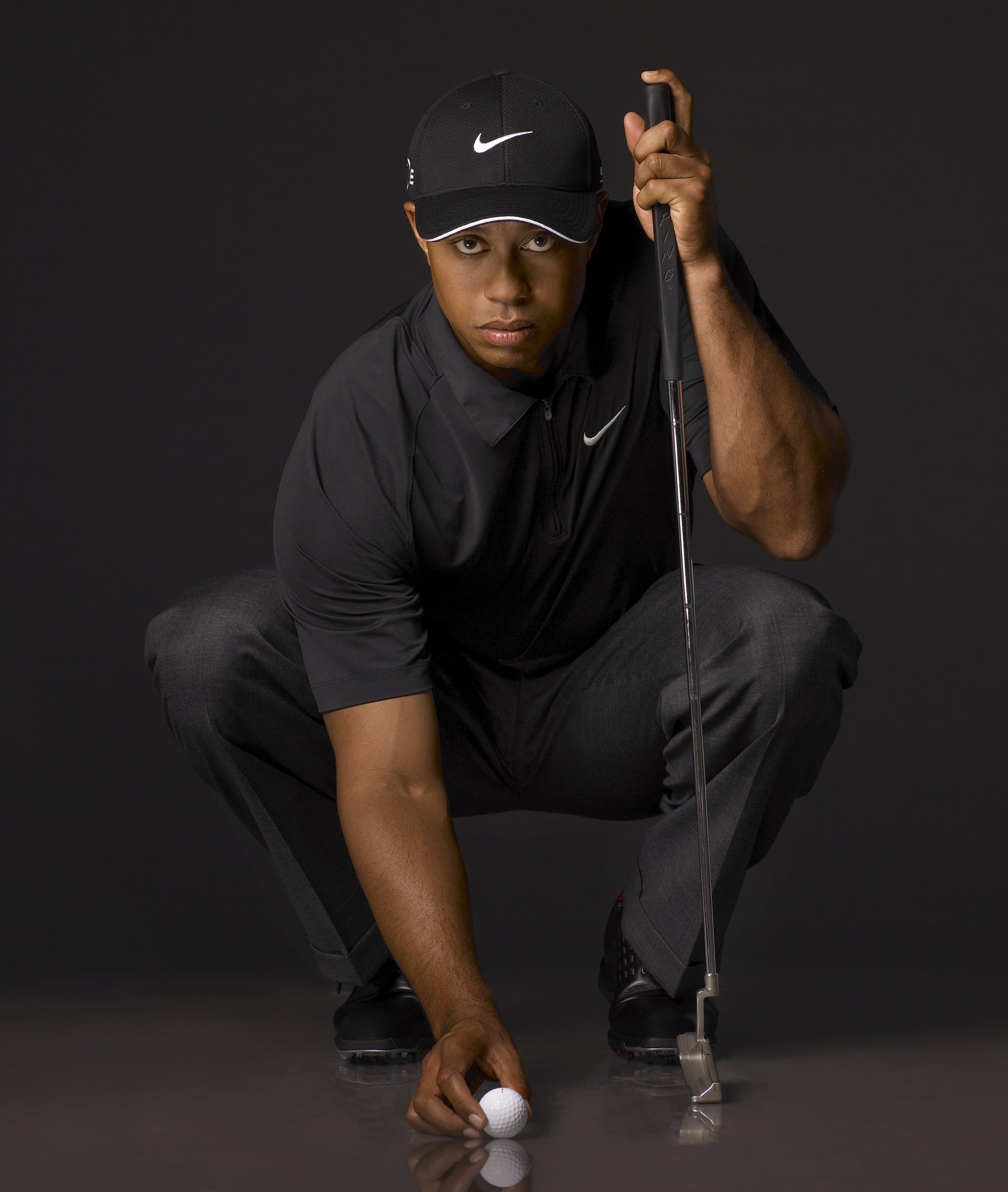 07029 Tiger Woods Crouched Putter and Golfball Color by Timothy White