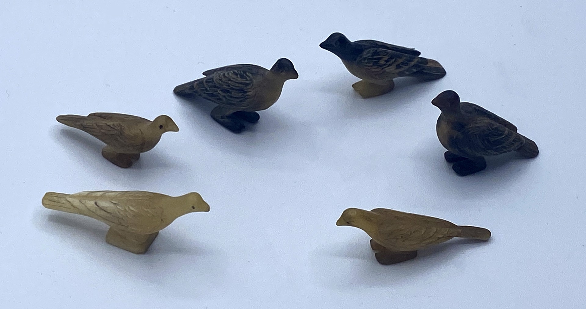 DS-42: assorted small carved horn miniature birds (6 total) by Dan Super