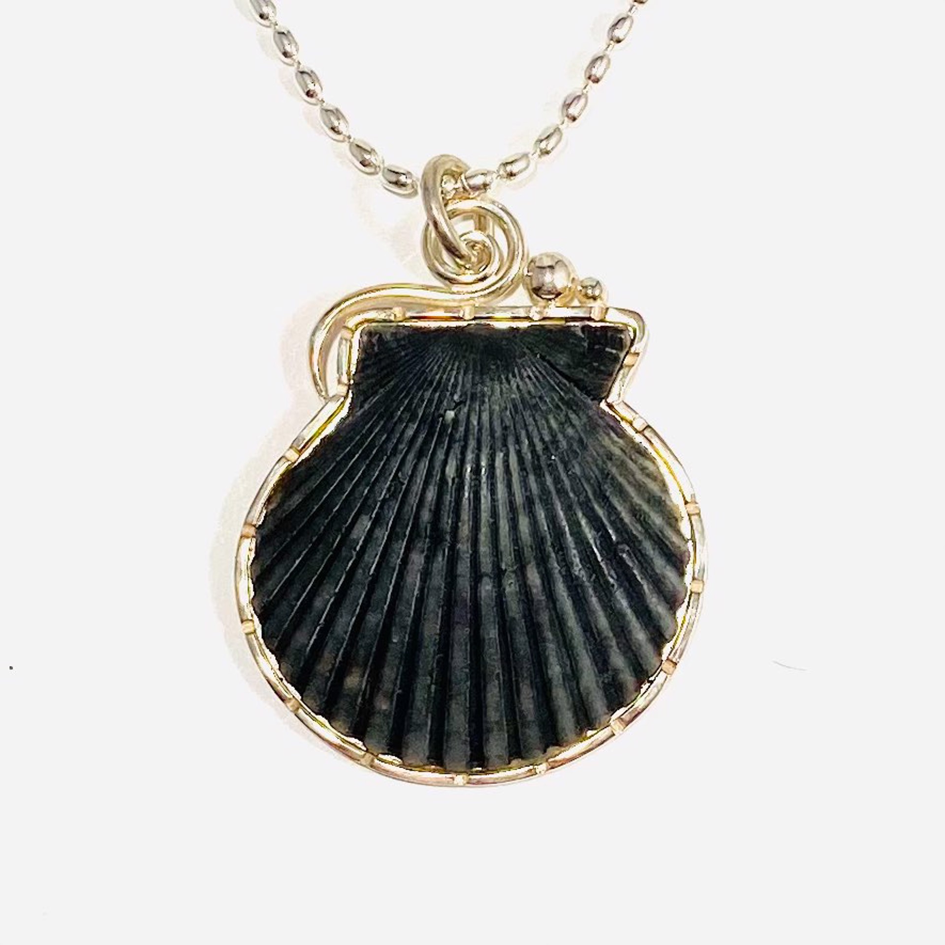 BU22-7 Black Scallop Shell "Wave" Pendant on Silver Rice Chain Necklace by Barbara Umbel
