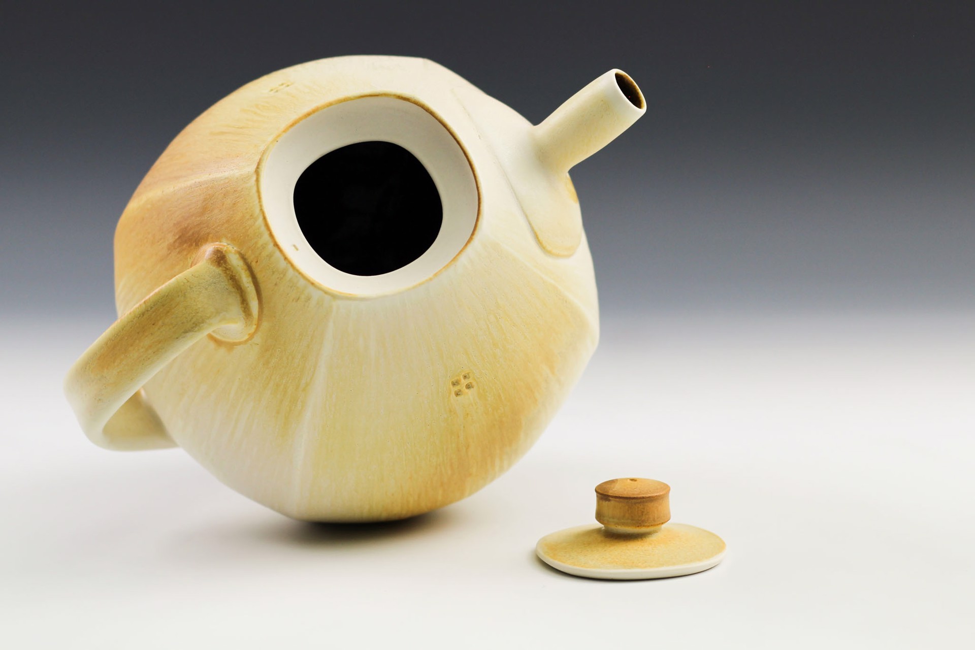 Teapot by Nick DeVries