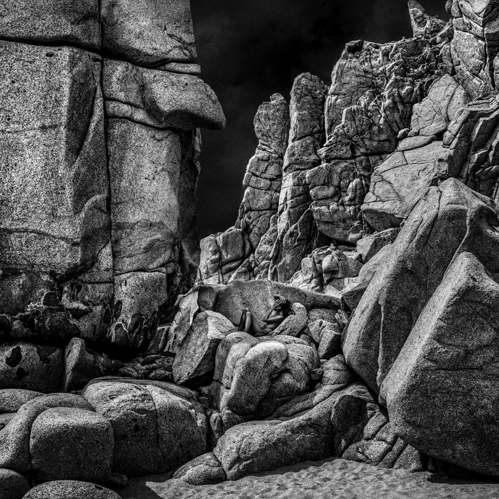 On The Rocks Cradle by Rob Brinson