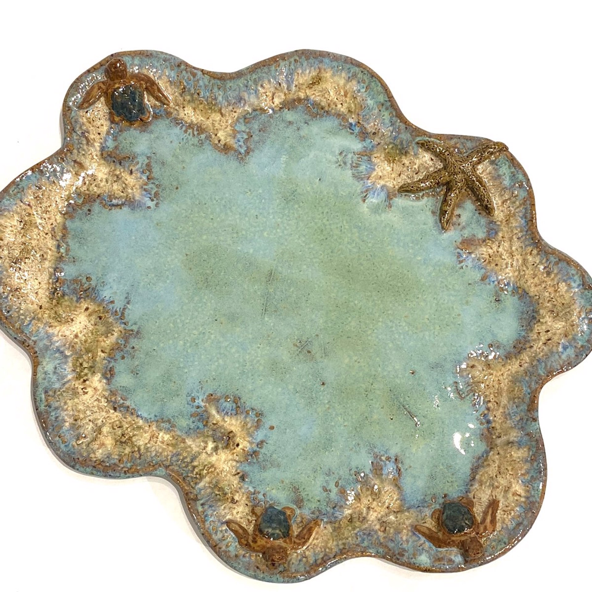LG23-992 Large Platter with Two Turtles and Starfish (Green Glaze) by Jim & Steffi Logan