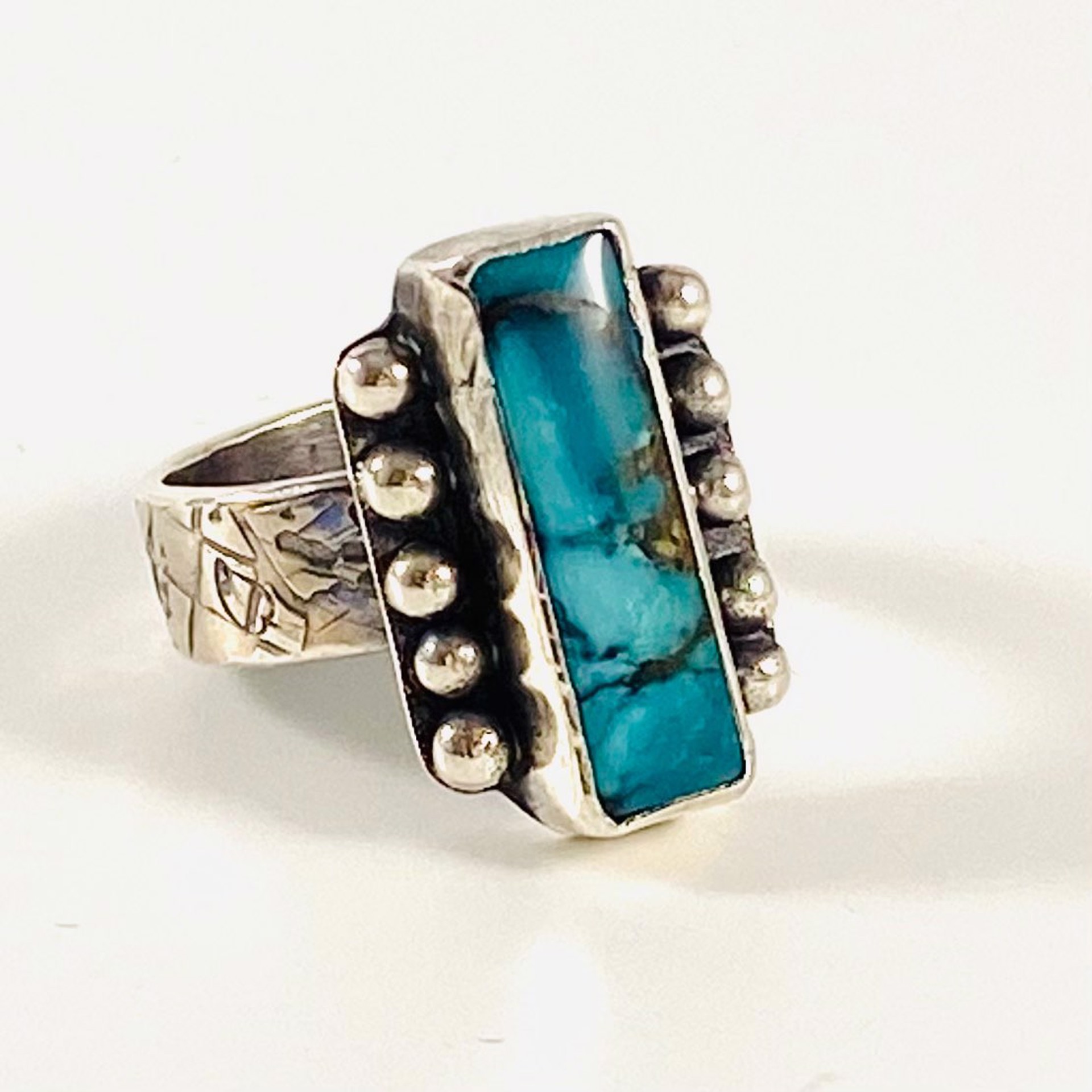 AB22-30 Arizona Turquoise Ring sz9 by Anne Bivens