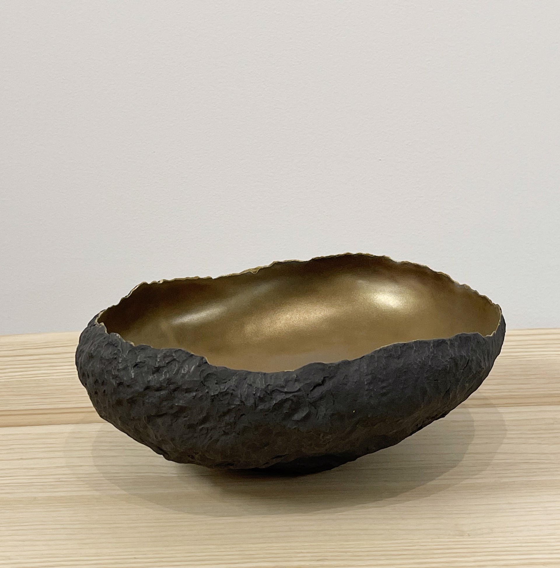 Ceramic with bronze glaze by Cristina Salusti