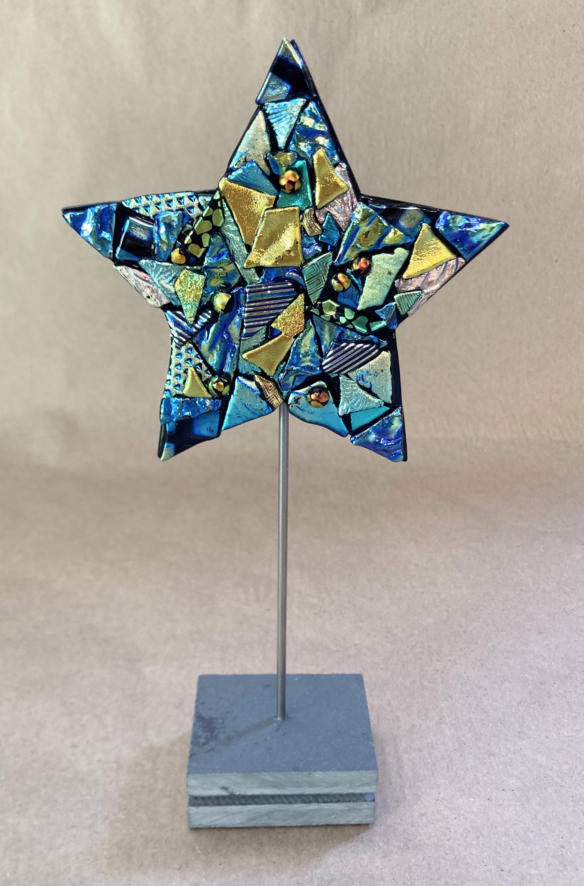 Star on Stand #5 by Doug and Barbara Henderson
