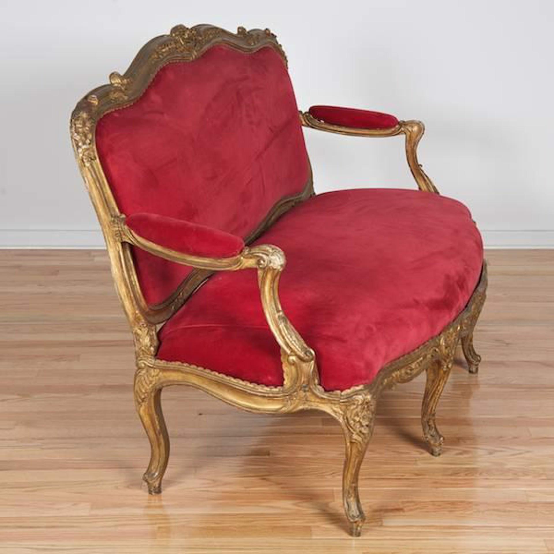 LOUIS XV CARVED GILTWOOD SETTE