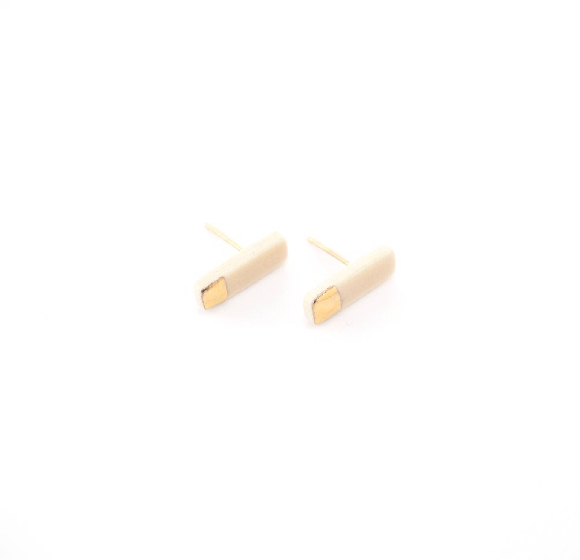 Tiny Reed Studs - White/Gold by Zoe Comings