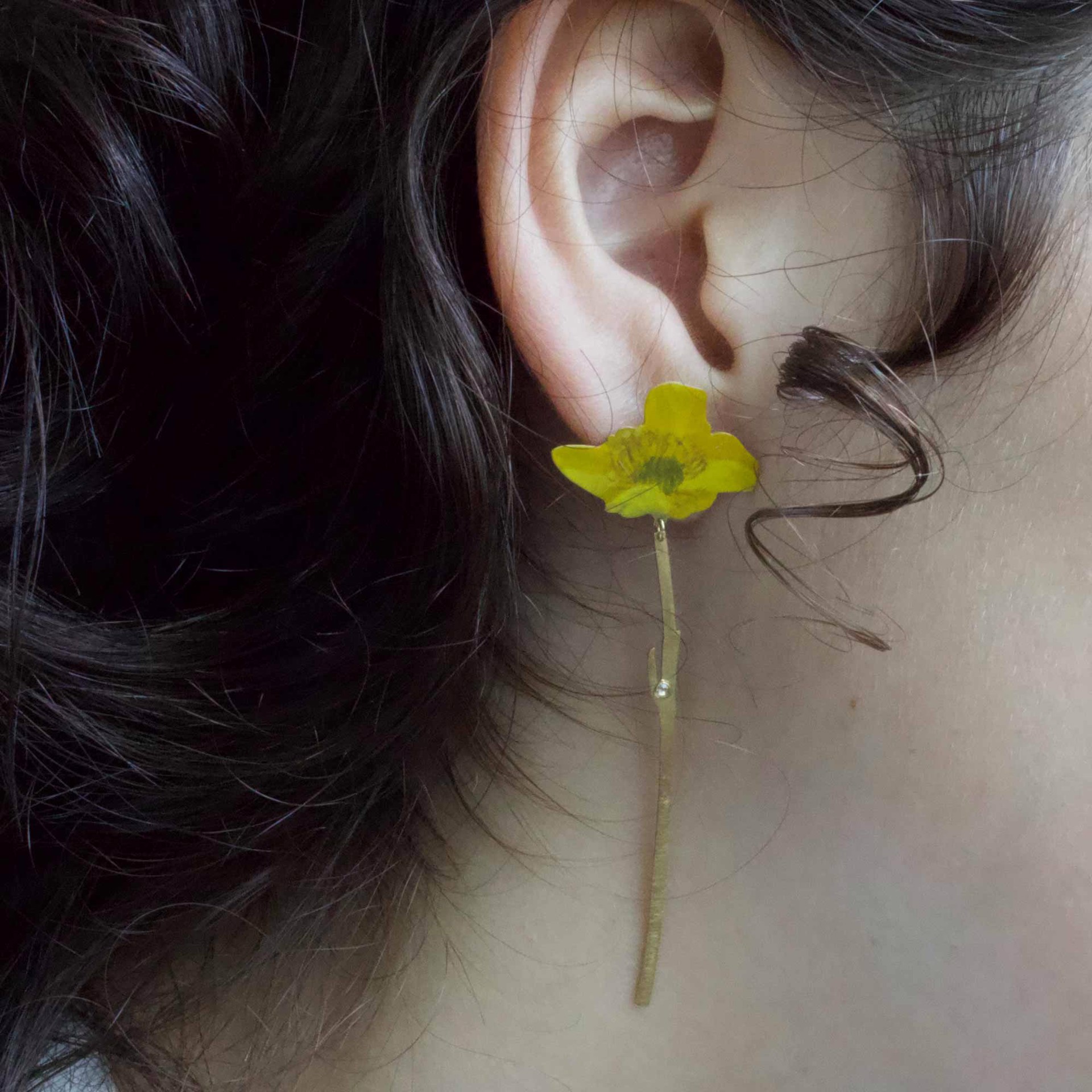Natura Morta: Buttercup Drop Earrings by Christopher Thompson-Royds