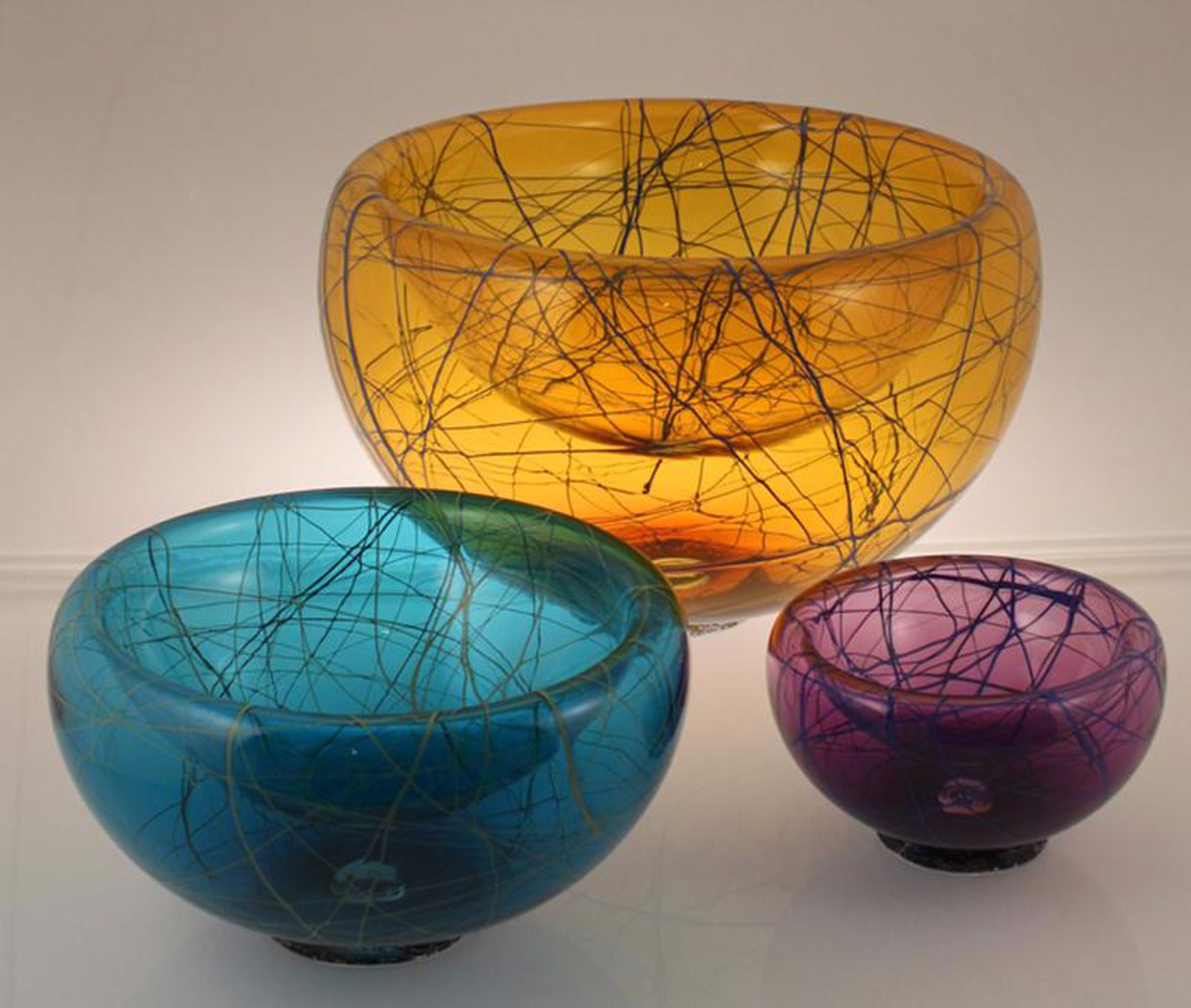 Medium Bubble Bowl by Cristy Glass