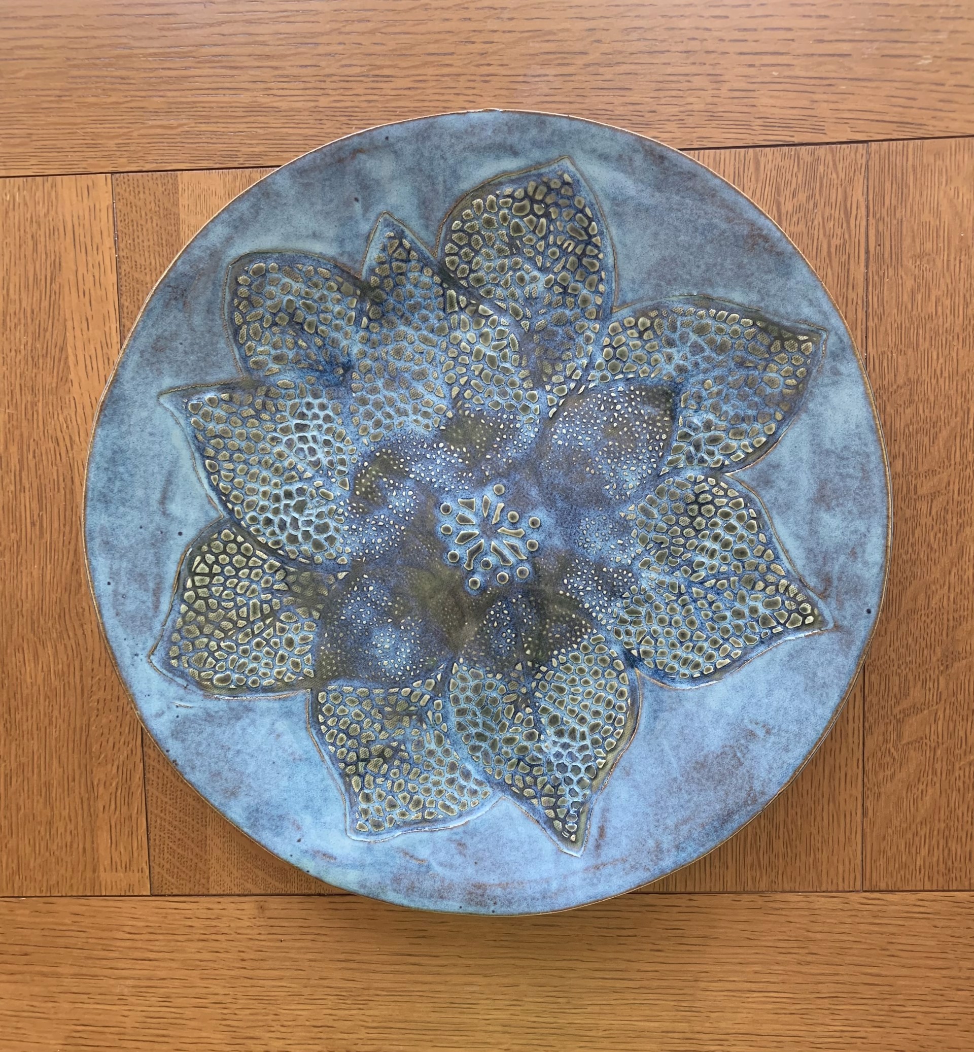 Blue Rutile Platter with Dark Green by Michael Hagan