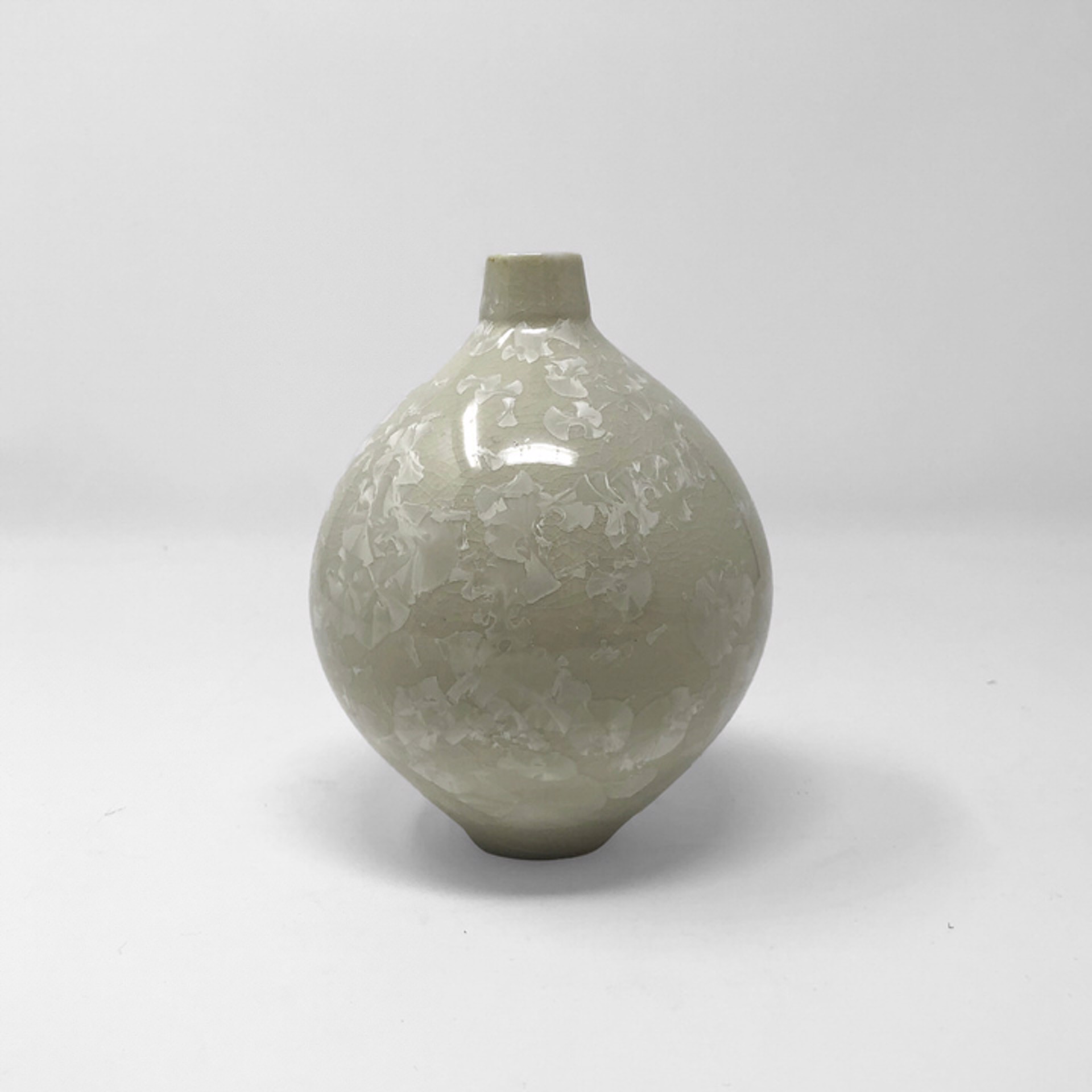 Snow White Vase II by Jim Keffer