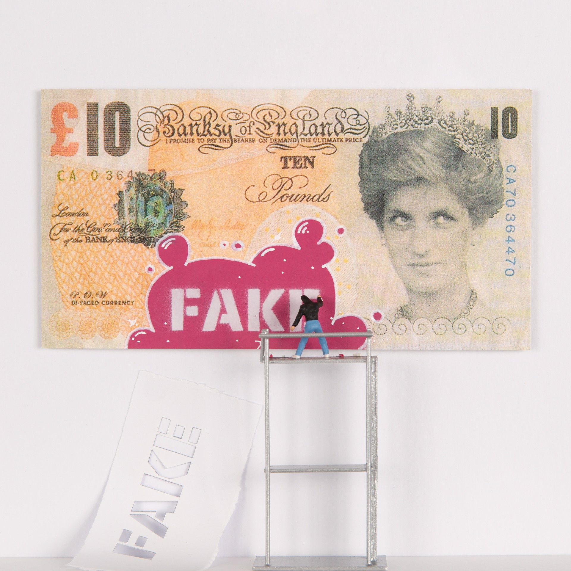 Di - Faked Tenner Pink/White by Roy's People