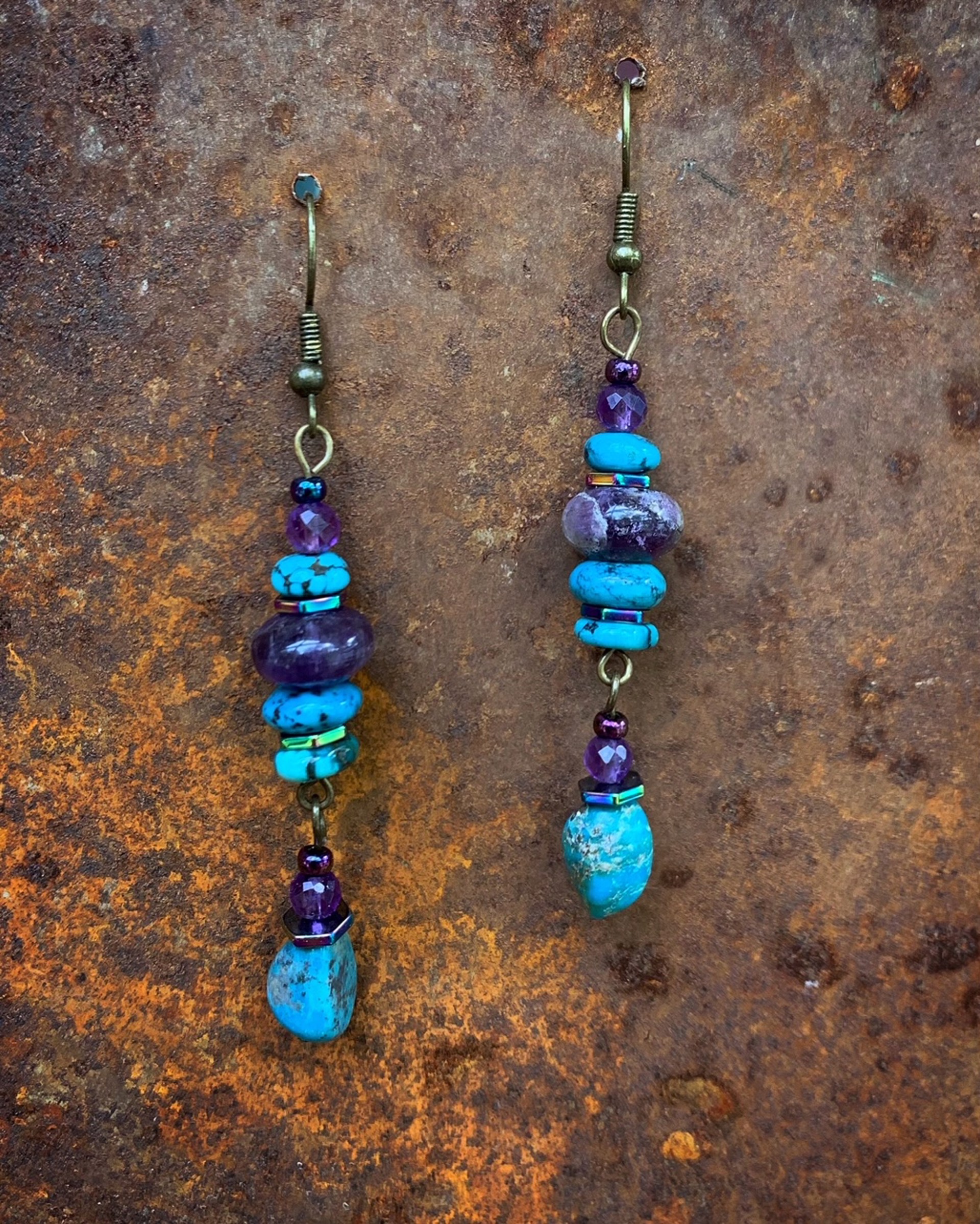 K844 Turquoise and Amethyst Earrings by Kelly Ormsby