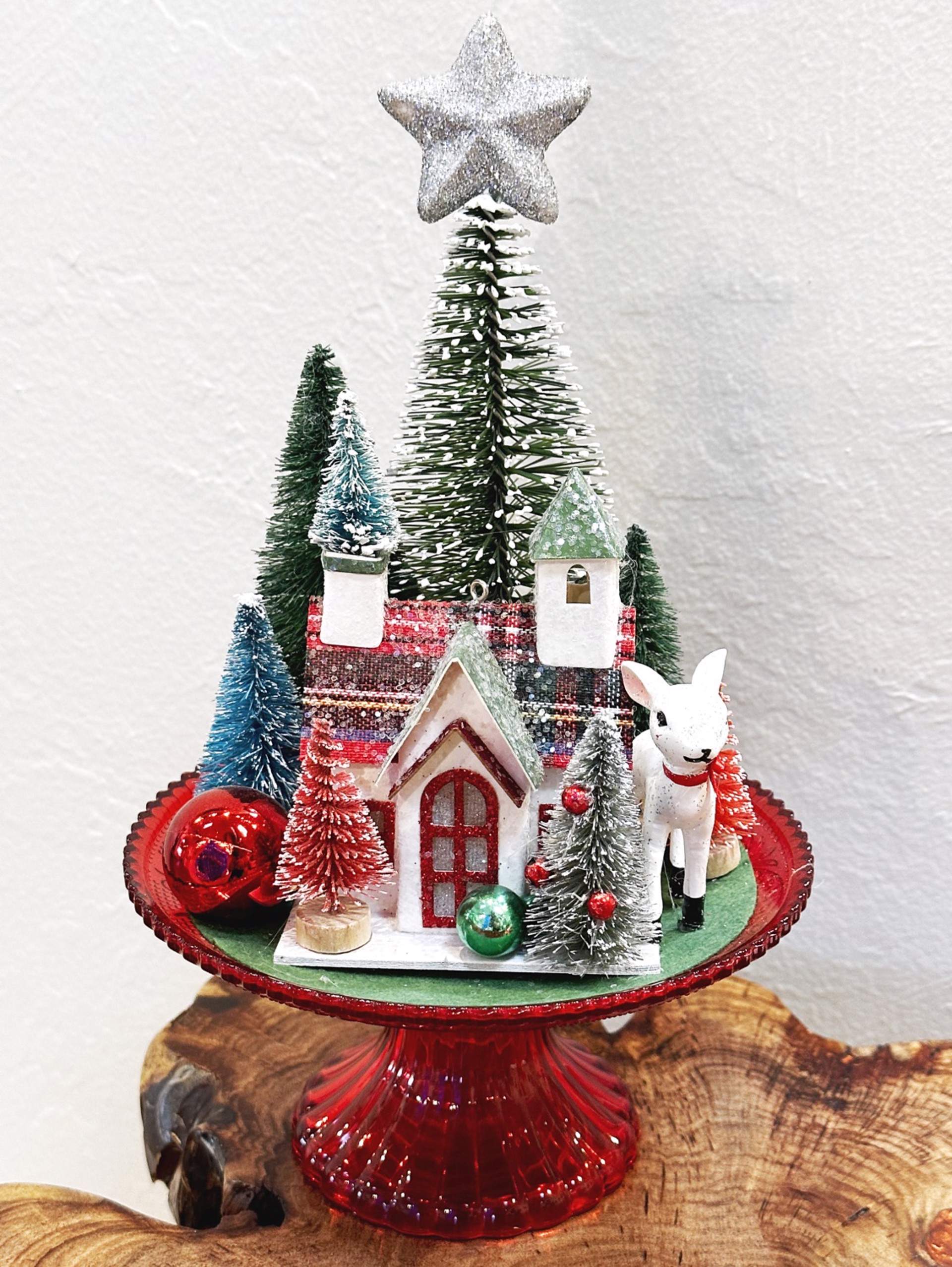 Holiday Vignette - Small Green, Red, and White by Kim Yubeta