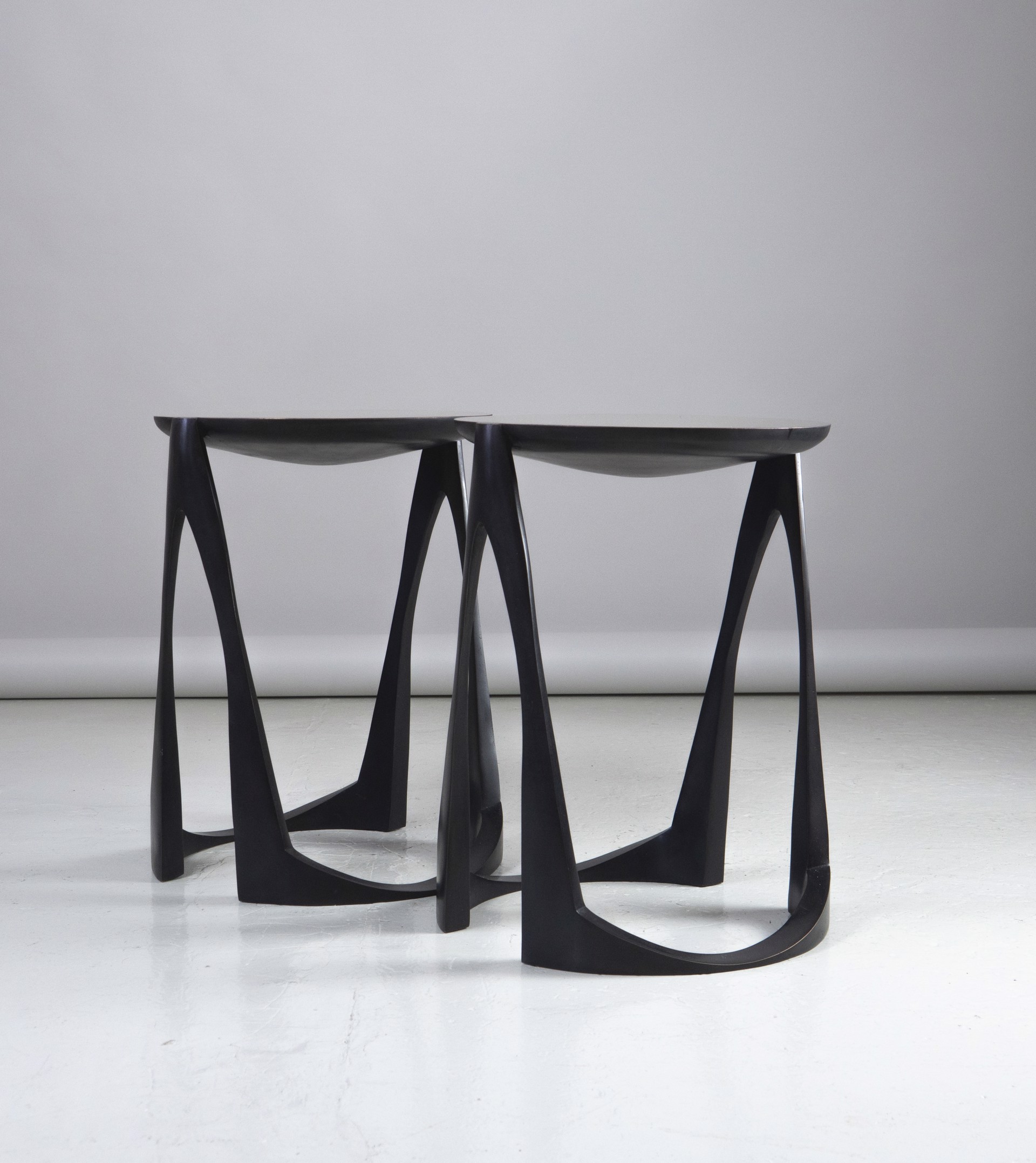 Side table in bronze by Anasthasia Millot