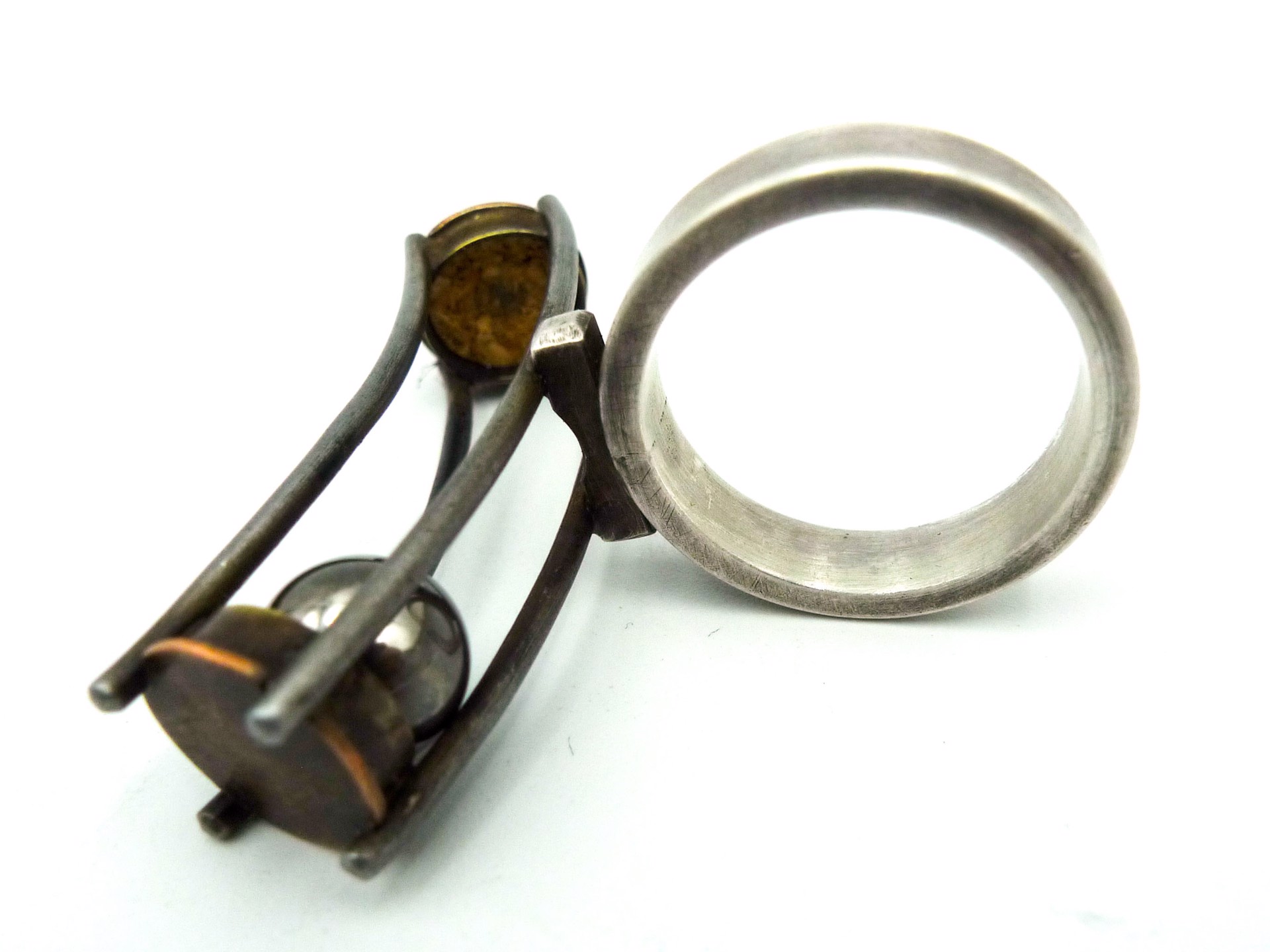 Ring with Captive Ball by Danny Saathoff