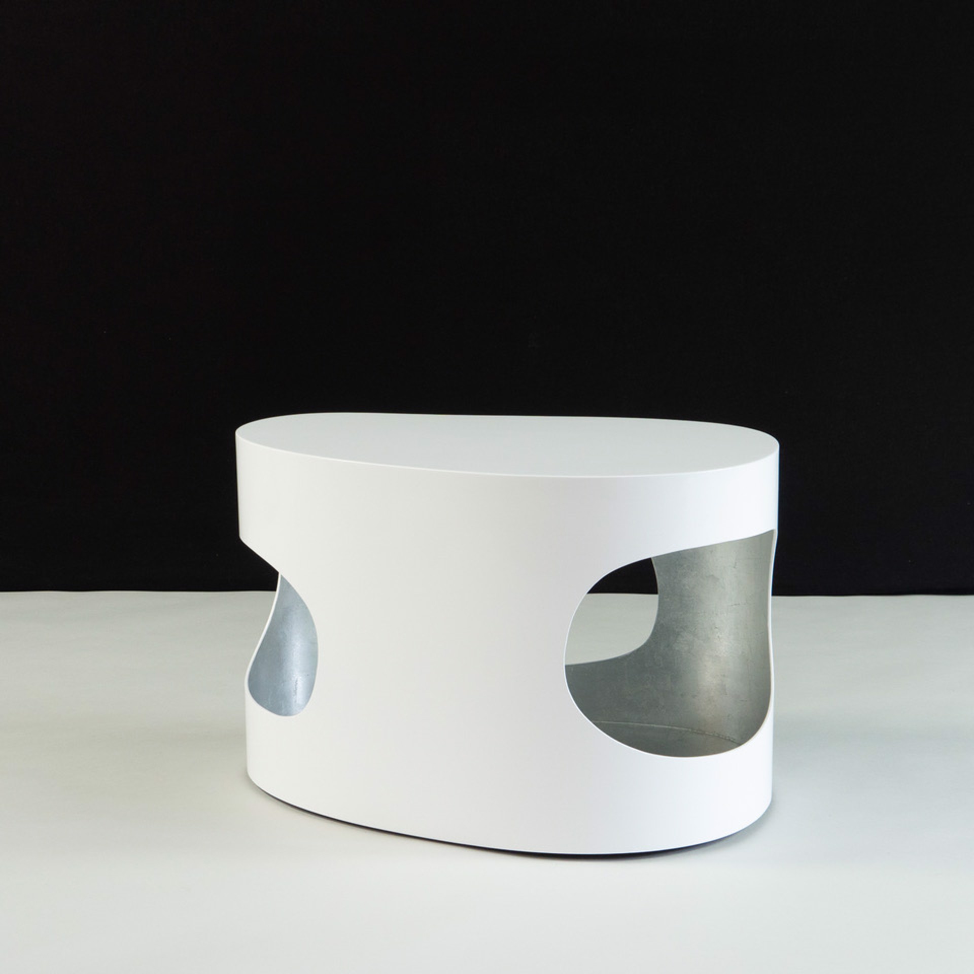 "Cloud" Small coffee table by Jacques Jarrige