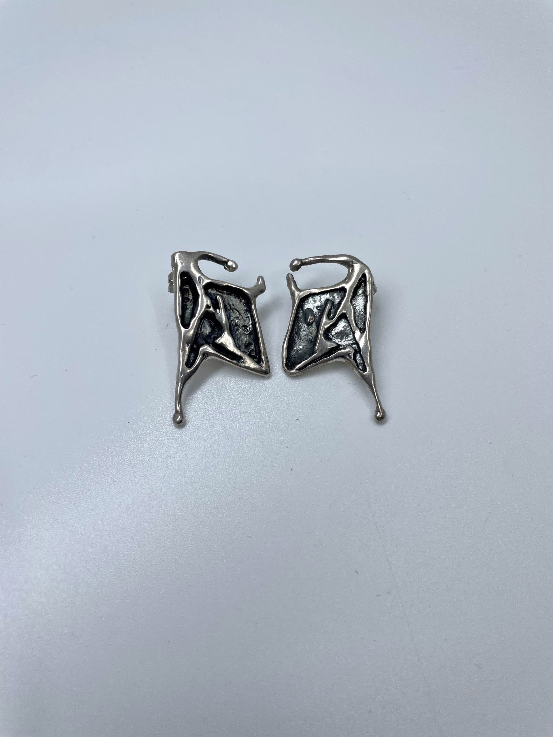 1386 Sterling Silver Post Earrings by Beth Benowich