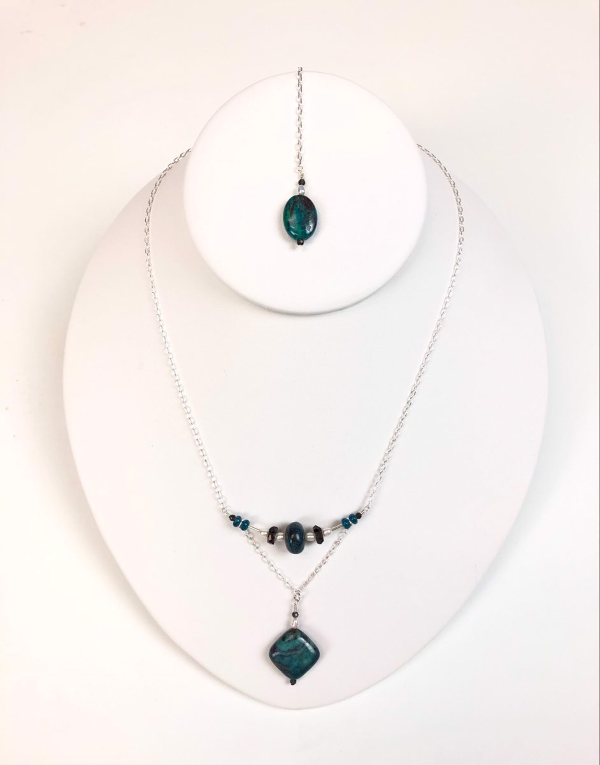 Chrysocolla, Smoky Quartz, Freshwater Pearls, Neon Apatite, and Sterling Silver Chain Necklace Infinity Pendant Set by Lisa Kelley