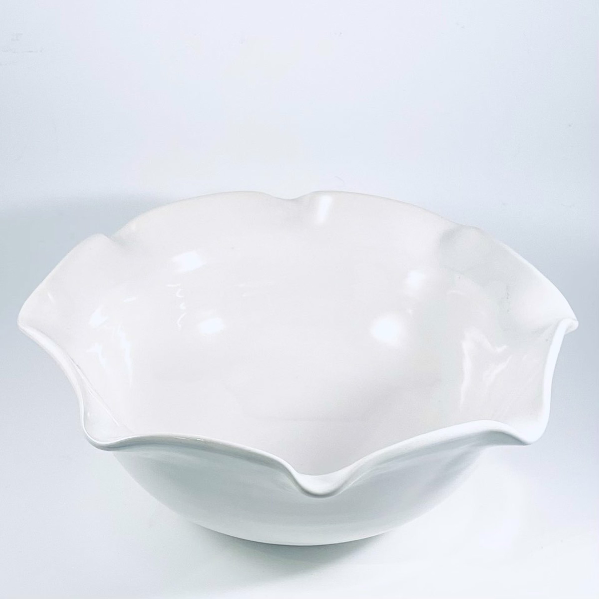 SB21-14 Glossy White Frill Bowl by Silas Bradley