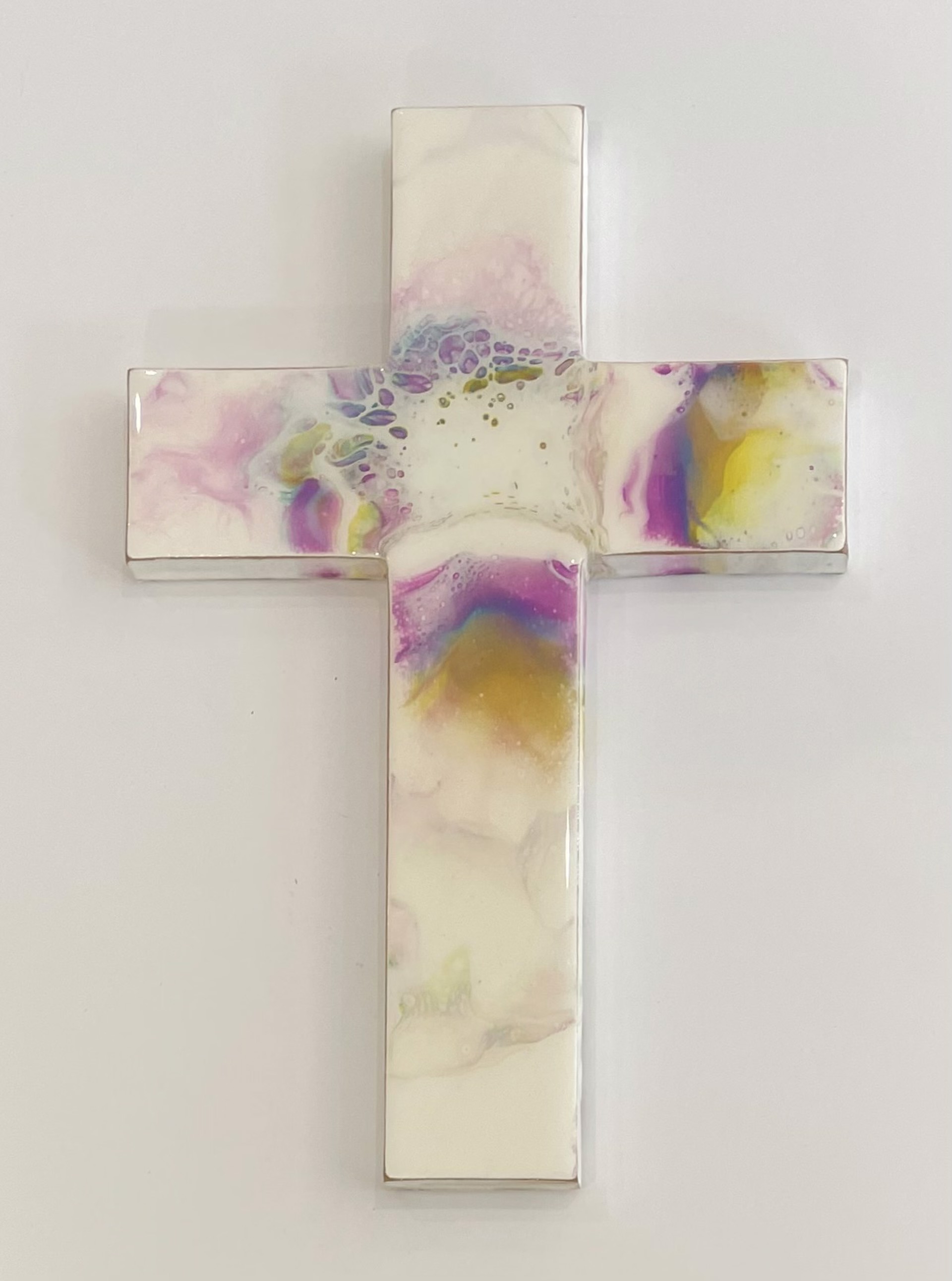 Medium Resin Cross by Alisa Butler