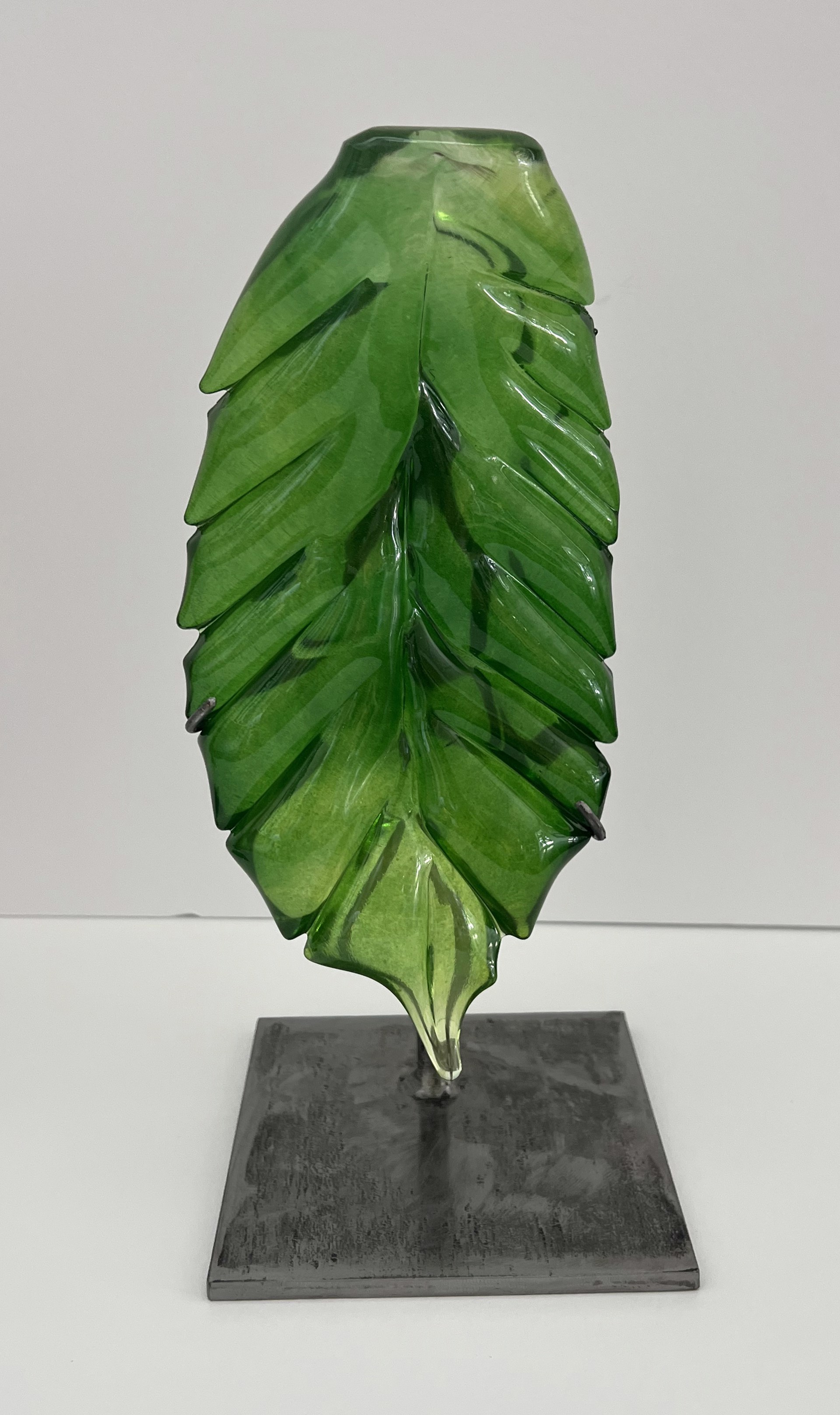 Green Leaf lg. by Maurice Alvarado