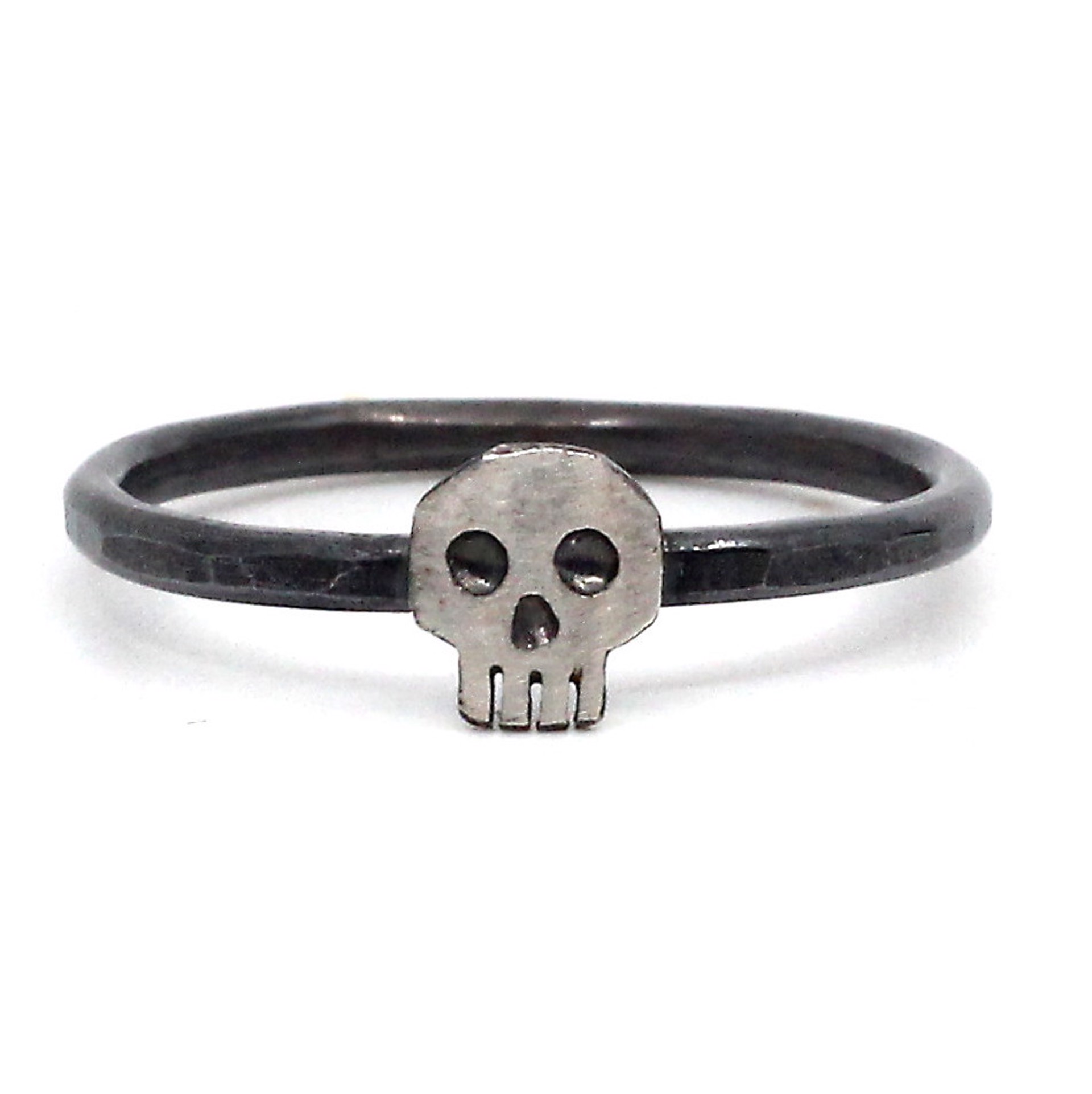 Single Skull Ring (Size 6.5) by Susan Elnora