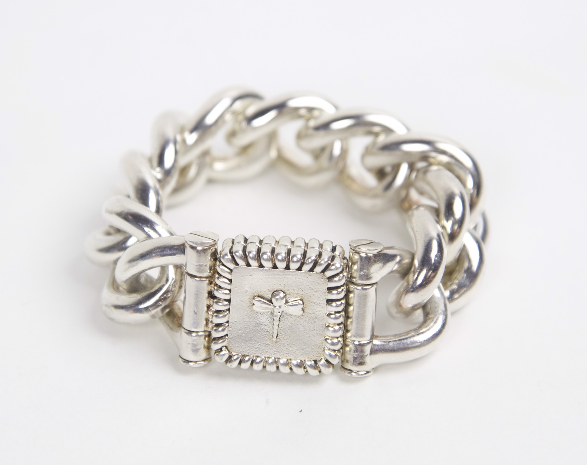 Sterling silver jumbo bracelet by Jeri Mitrani