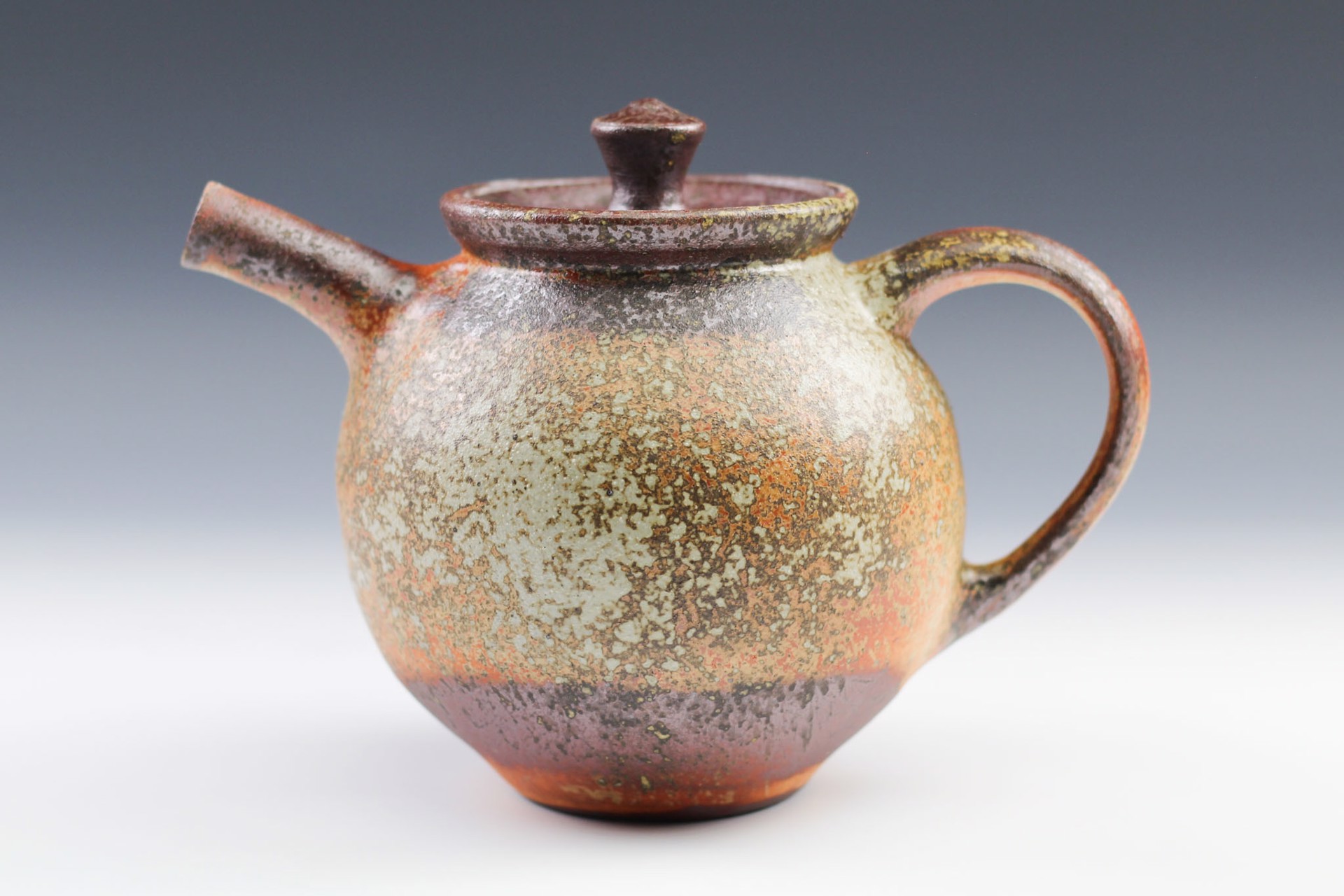 Teapot by George Lowe