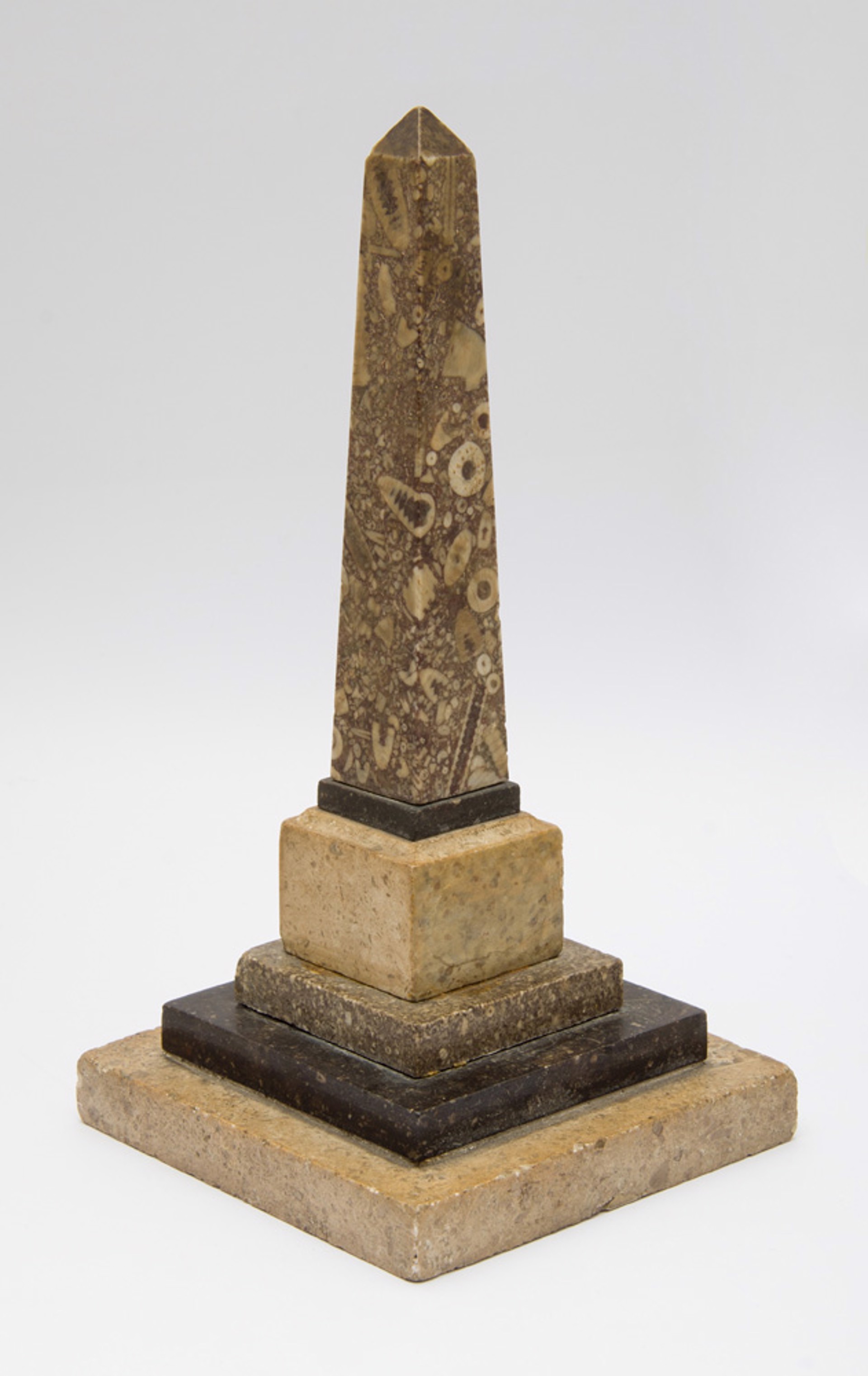 NEOCLASSICAL FOSSILIZED MARBLE OBELISK