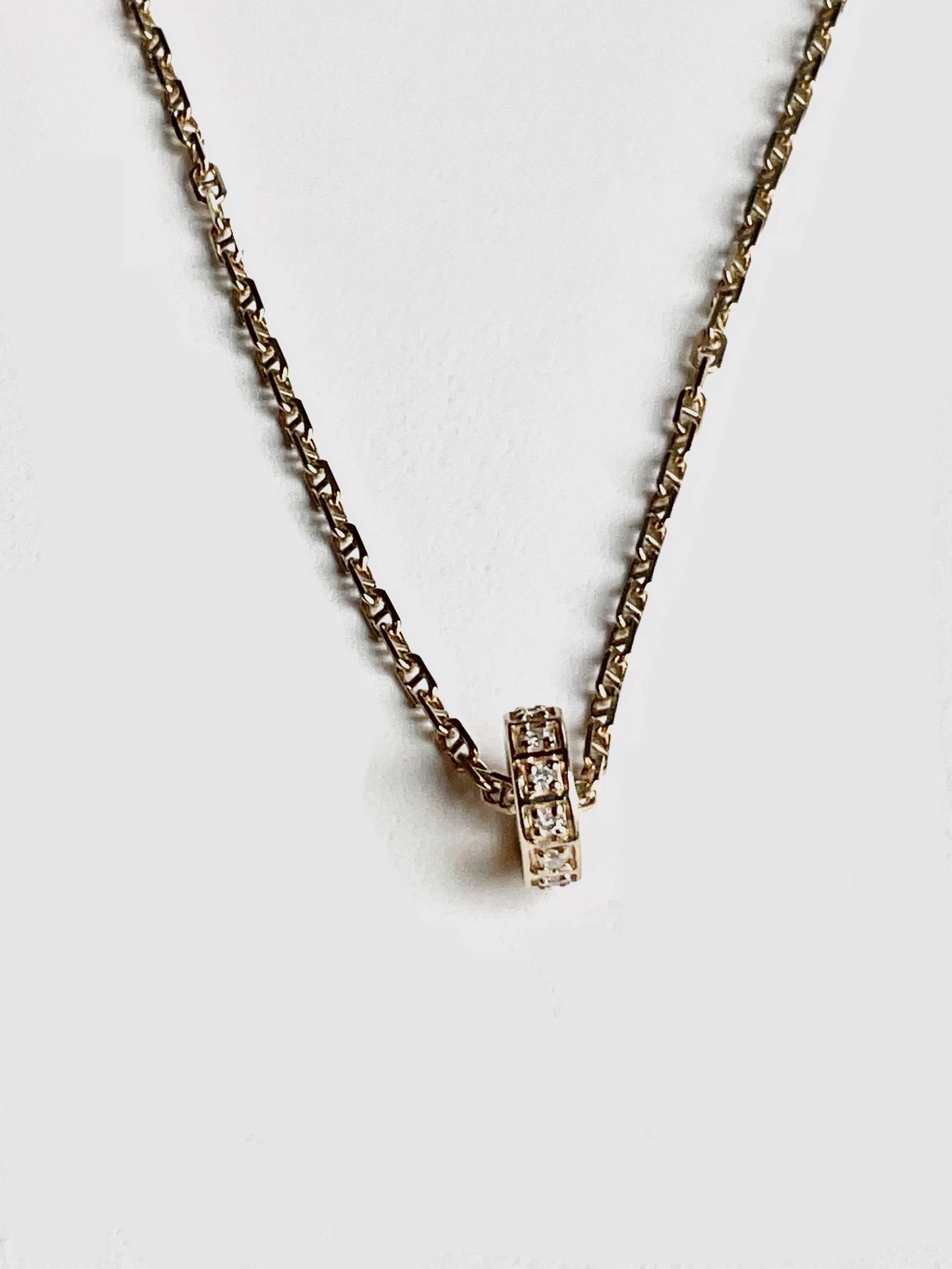 KB-N103 14K Gold Gucci-style Chain Diamond Circular Slide Pendant by Karen Birchmier
